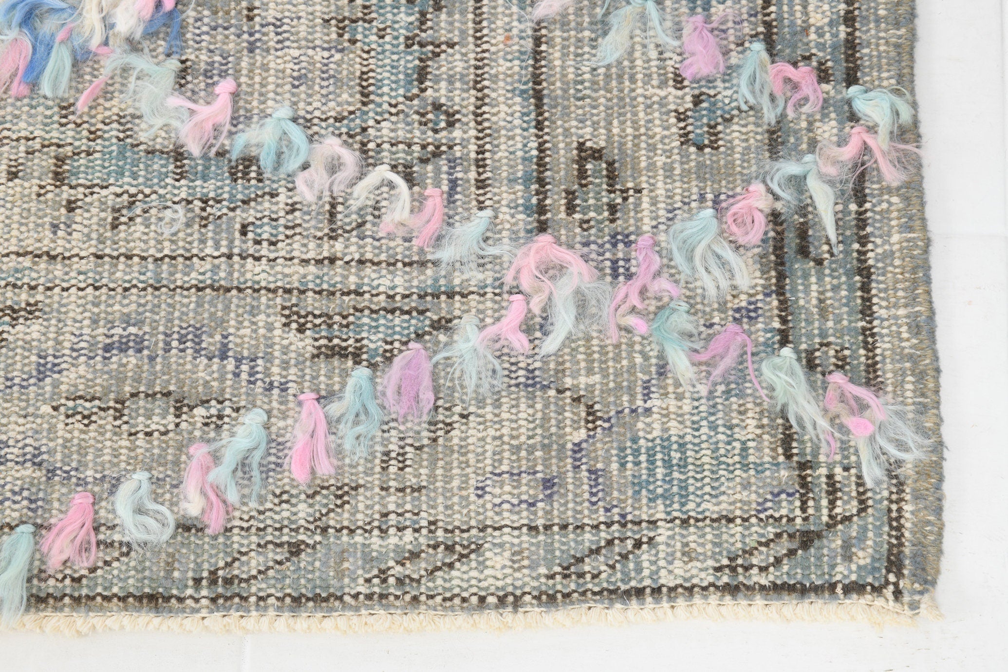 Vintage Rug Pompom 5'1" x 8'3" ft