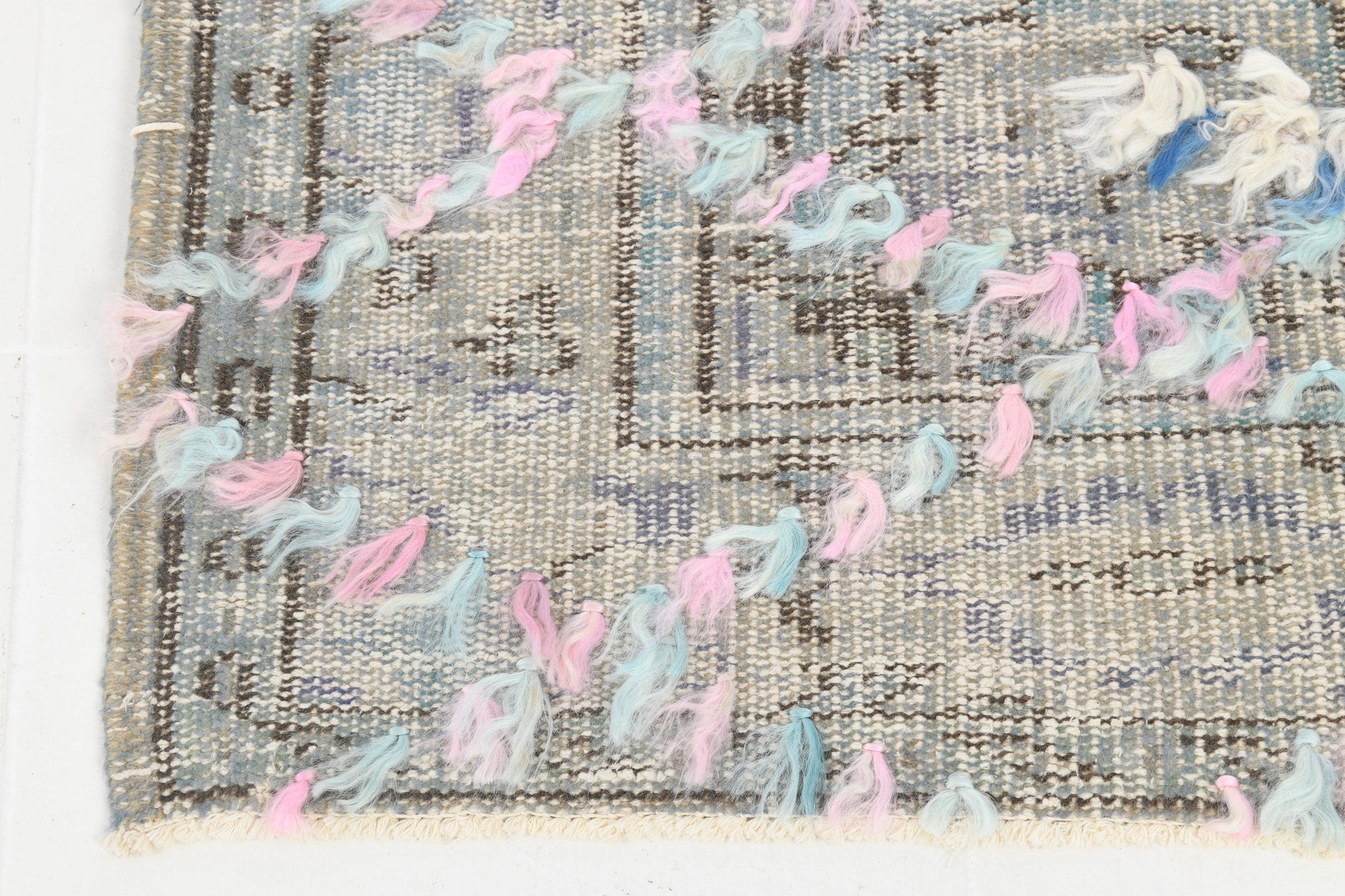 Vintage Rug Pompom 5'1" x 8'3" ft