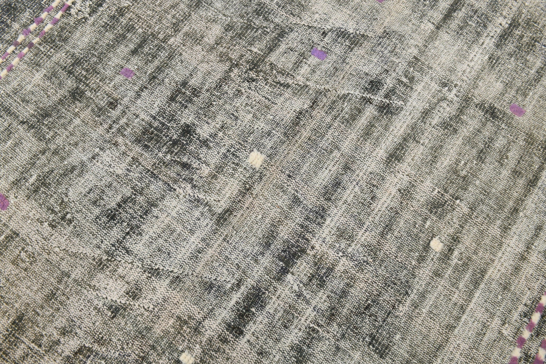 Vintage Rug Pompom 5'9" x 8'9" ft