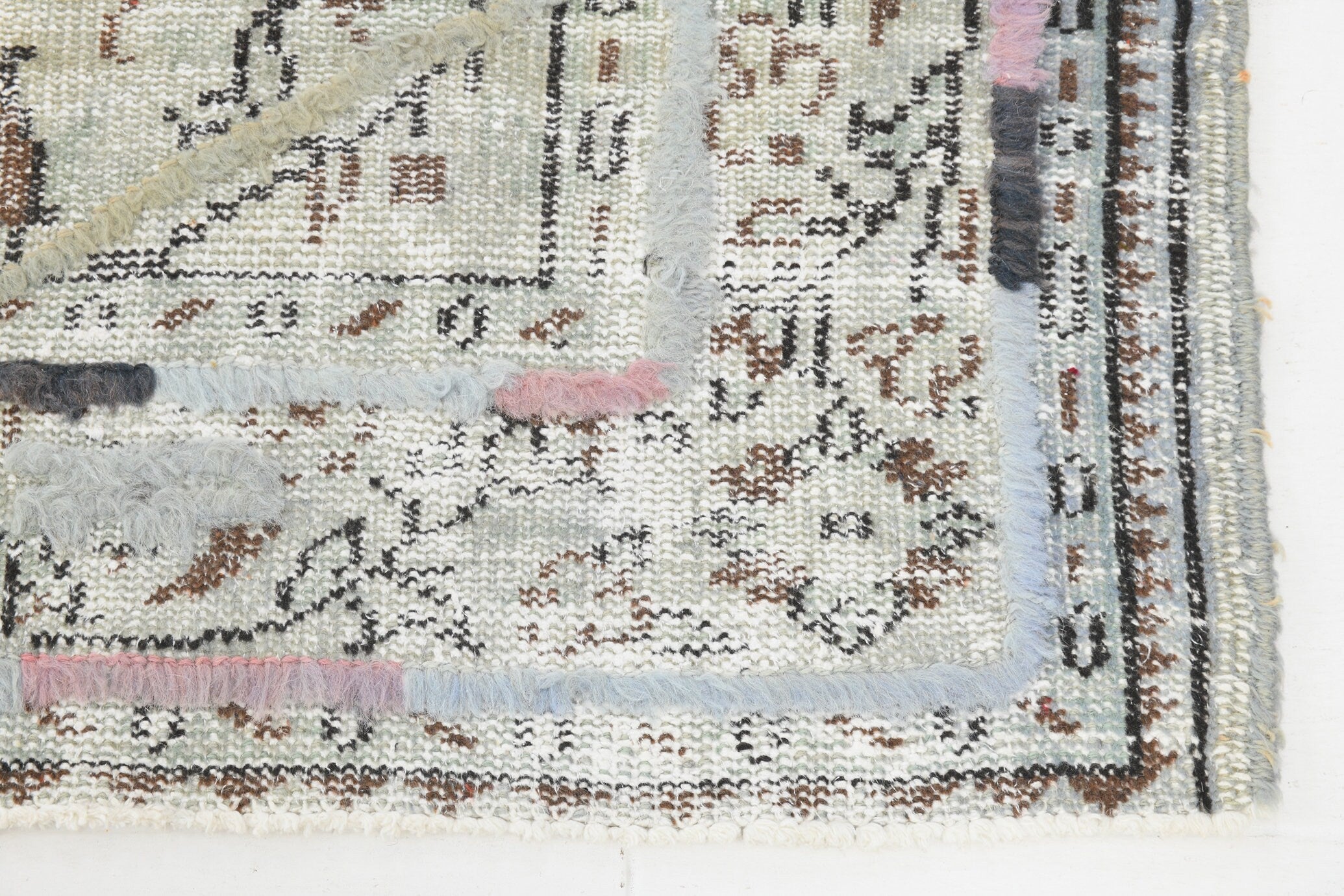 Vintage Rug Pompom 6’1’’ x 9’1’’ ft