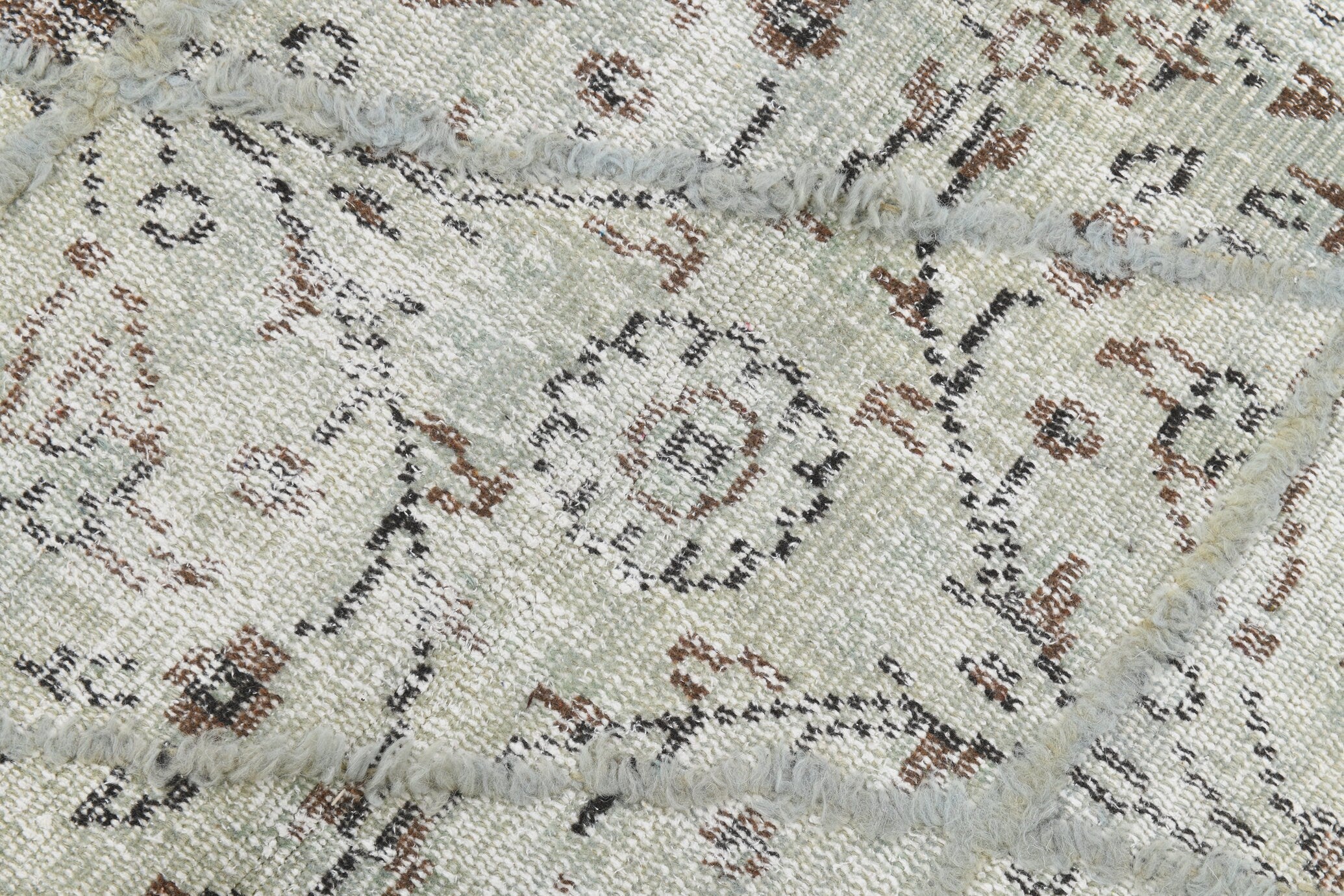 Vintage Rug Pompom 6’1’’ x 9’1’’ ft