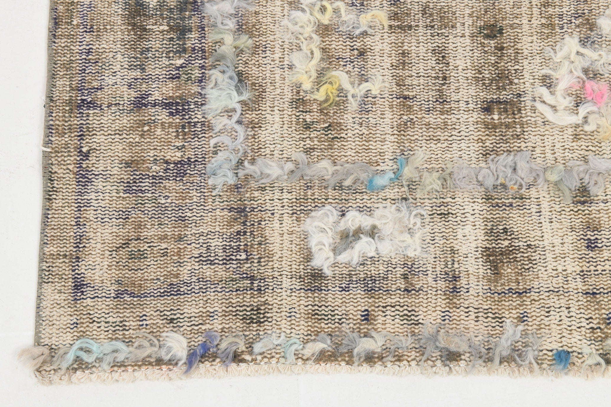 Vintage Rug Pompom 6'1" x 9'5" ft