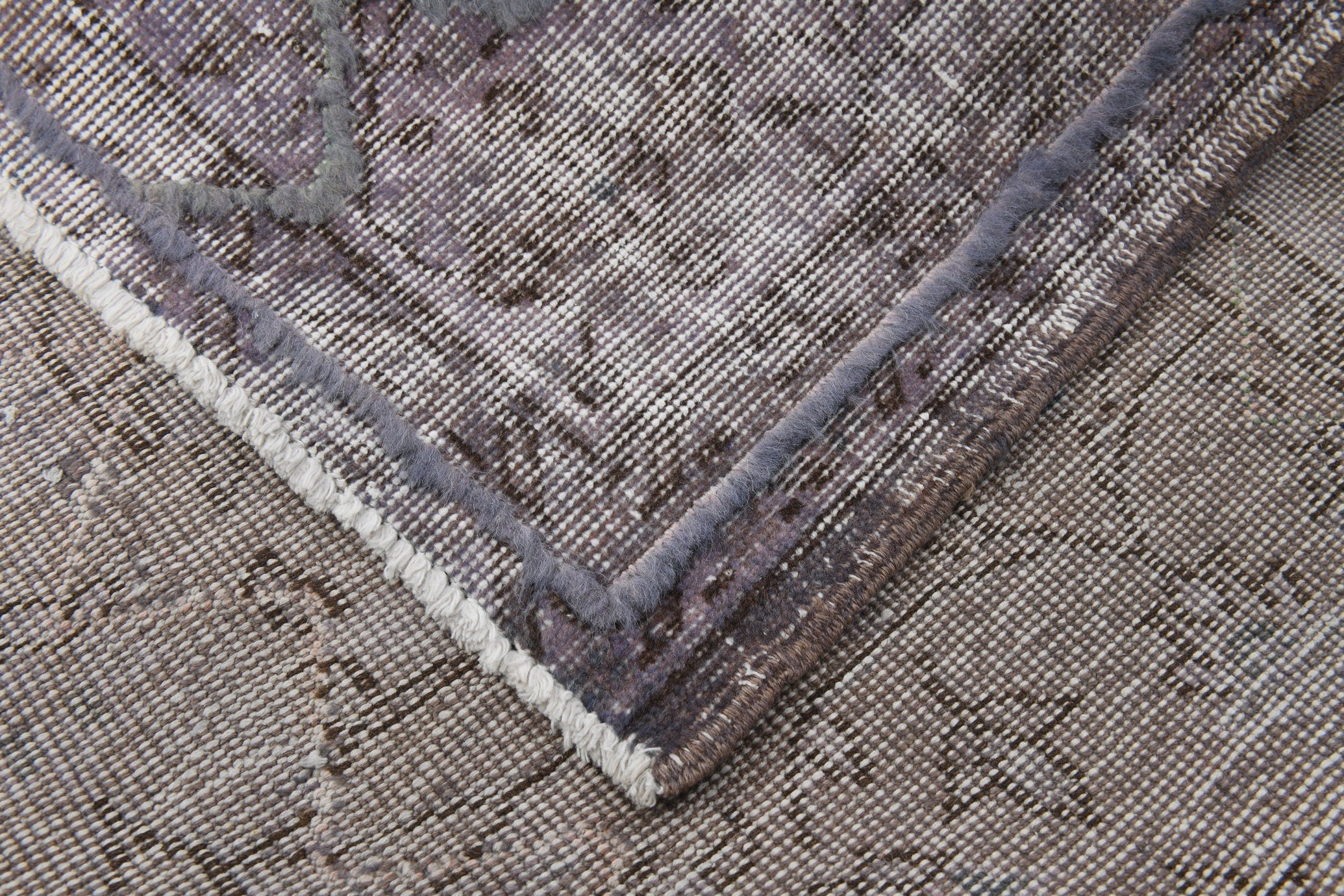 Vintage Rug Pompom 6'9" x 9'11" ft