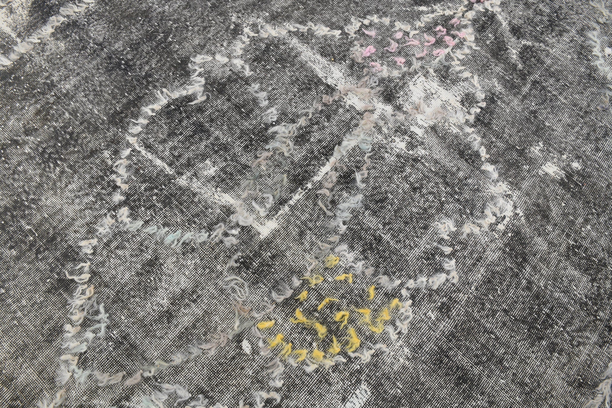 Vintage Rug Pompom 7'3" x 11'7" ft