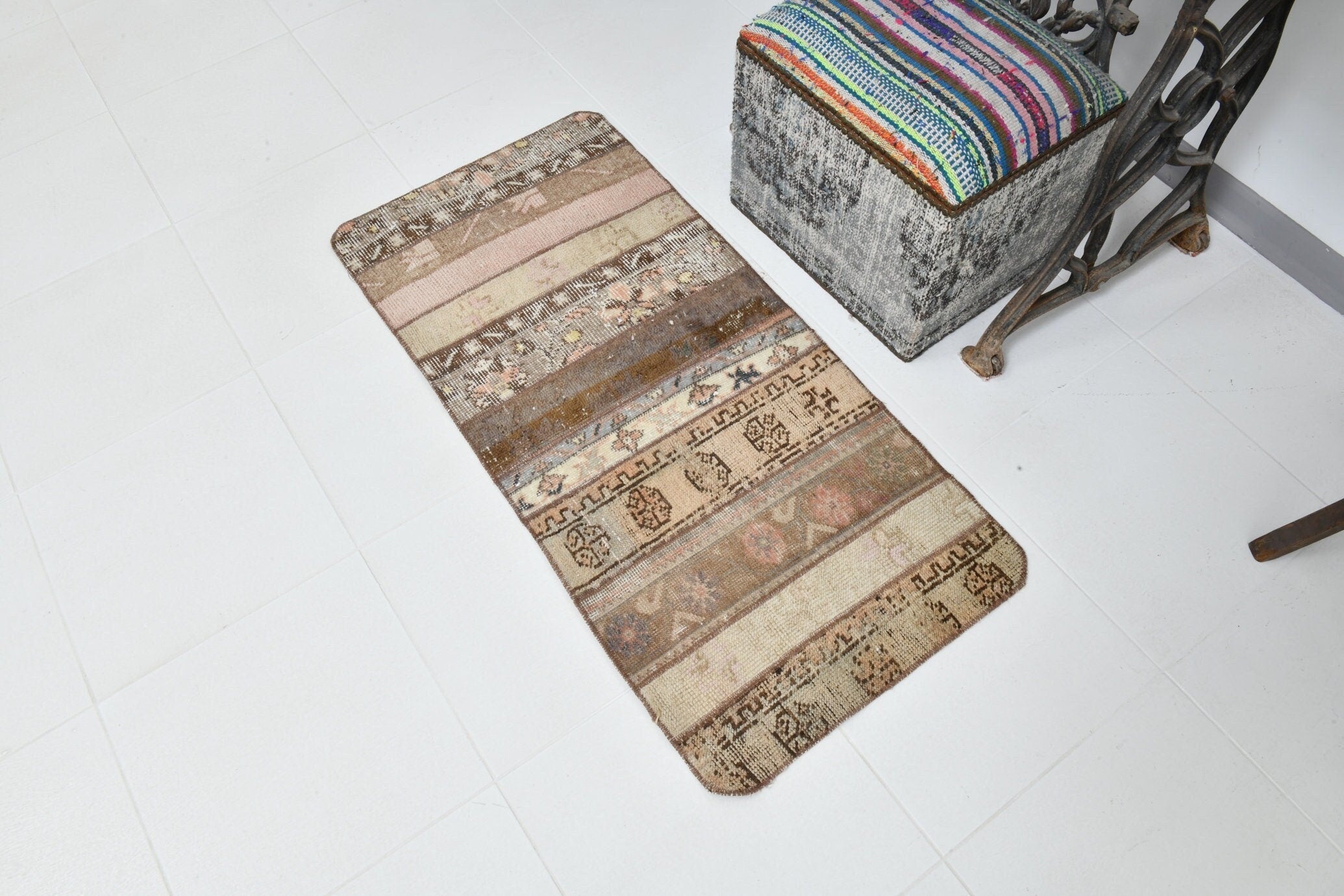 Vintage Runner Rug 1'10" x 4'0" ft