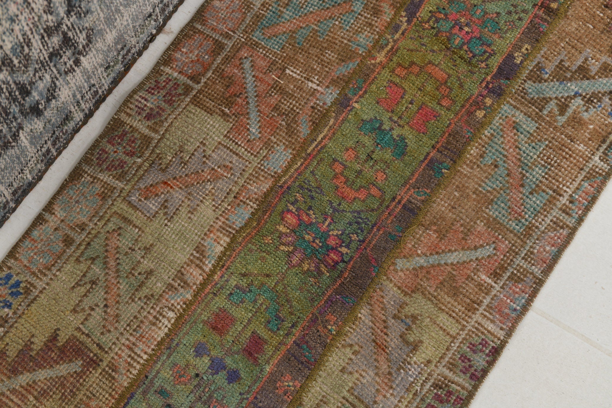 Vintage Runner Rug 1’10’’ x 6’10’’ ft