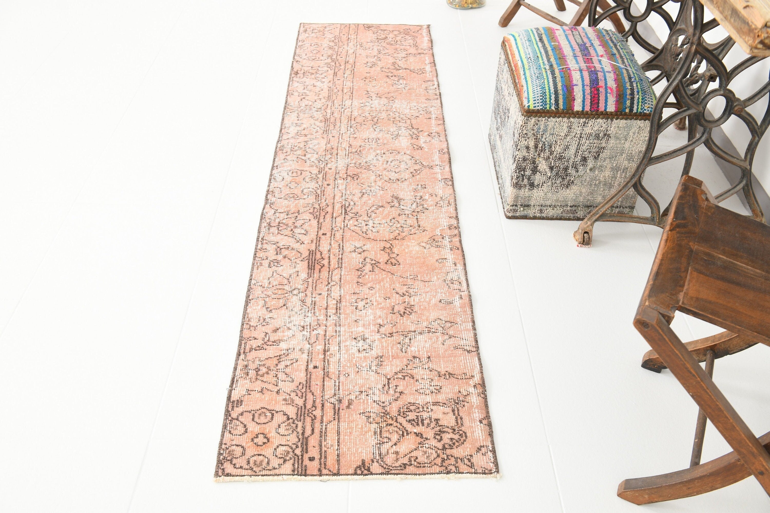 Vintage Runner Rug 1’10’’ x 7’5’’ ft