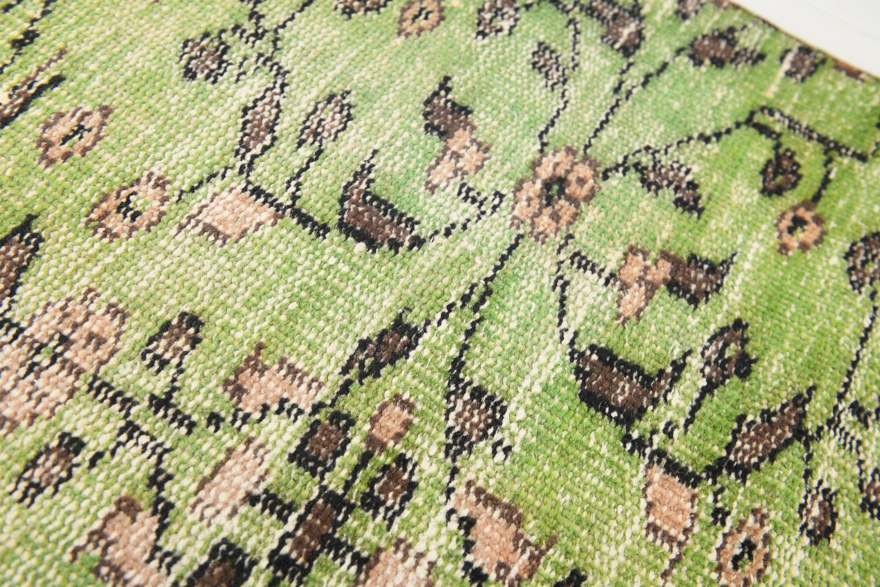 Vintage Runner Rug 1'10" x 8'4" ft