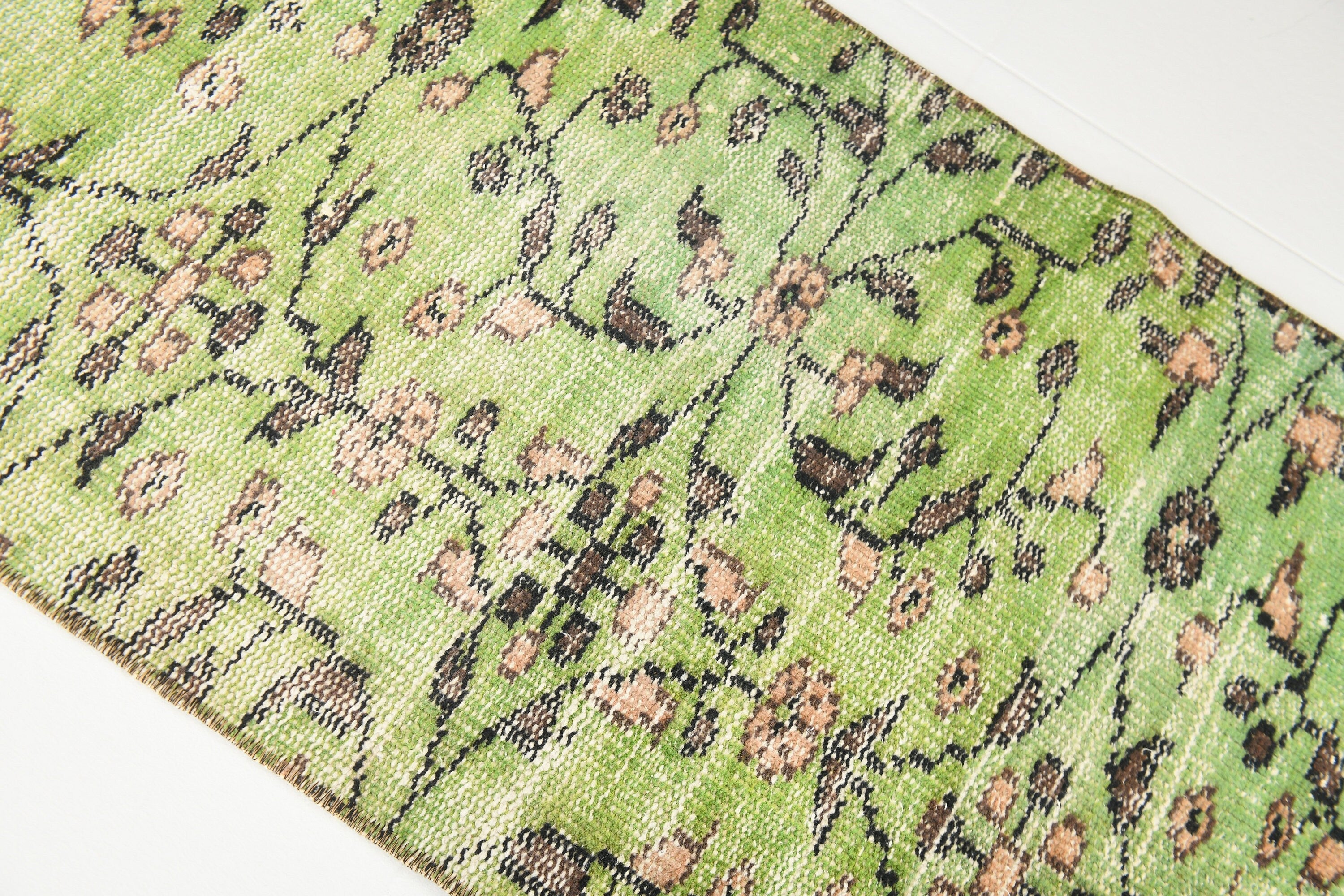 Vintage Runner Rug 1'10" x 8'4" ft