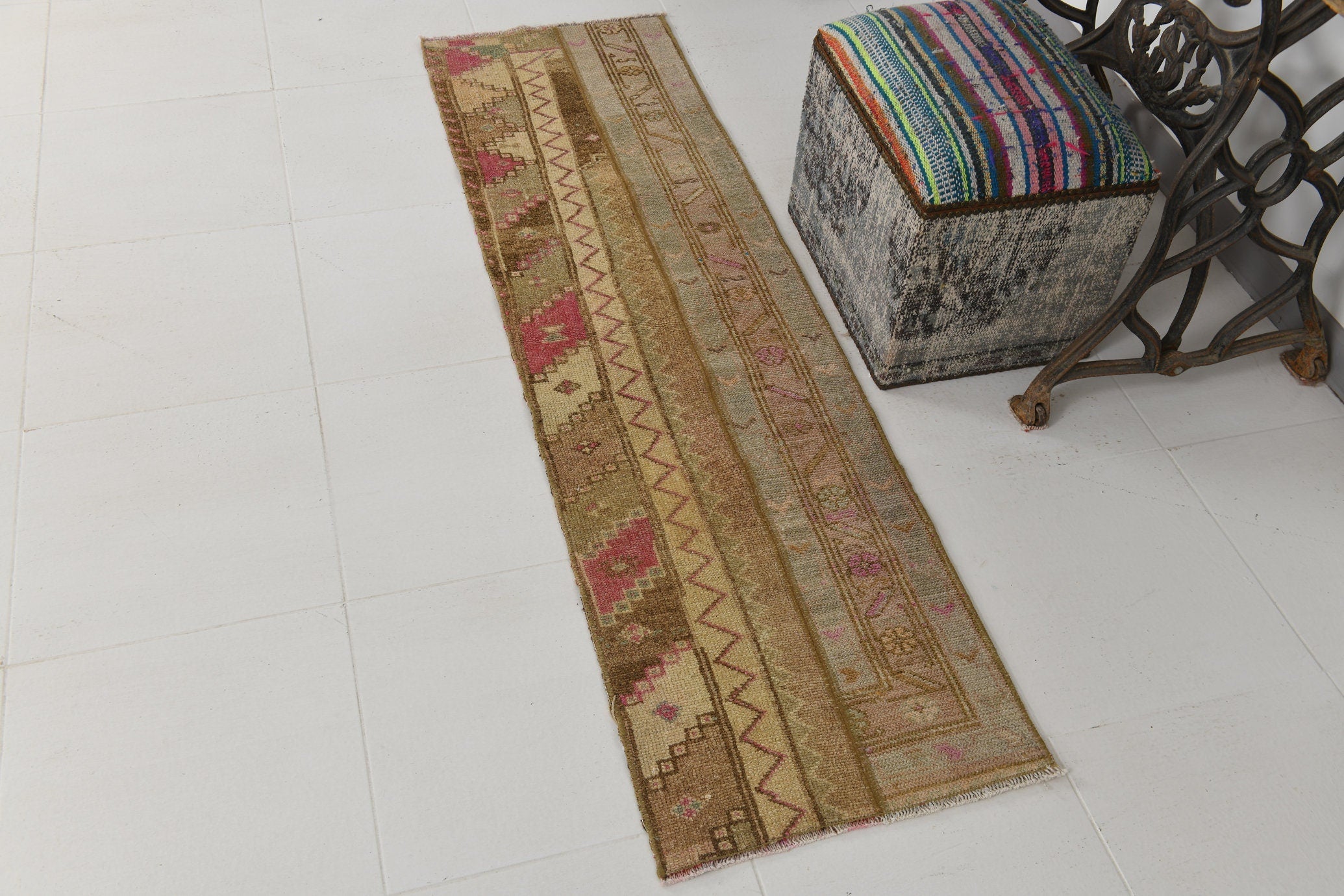 Vintage Runner Rug 1’8’’ x 5’10’’ ft