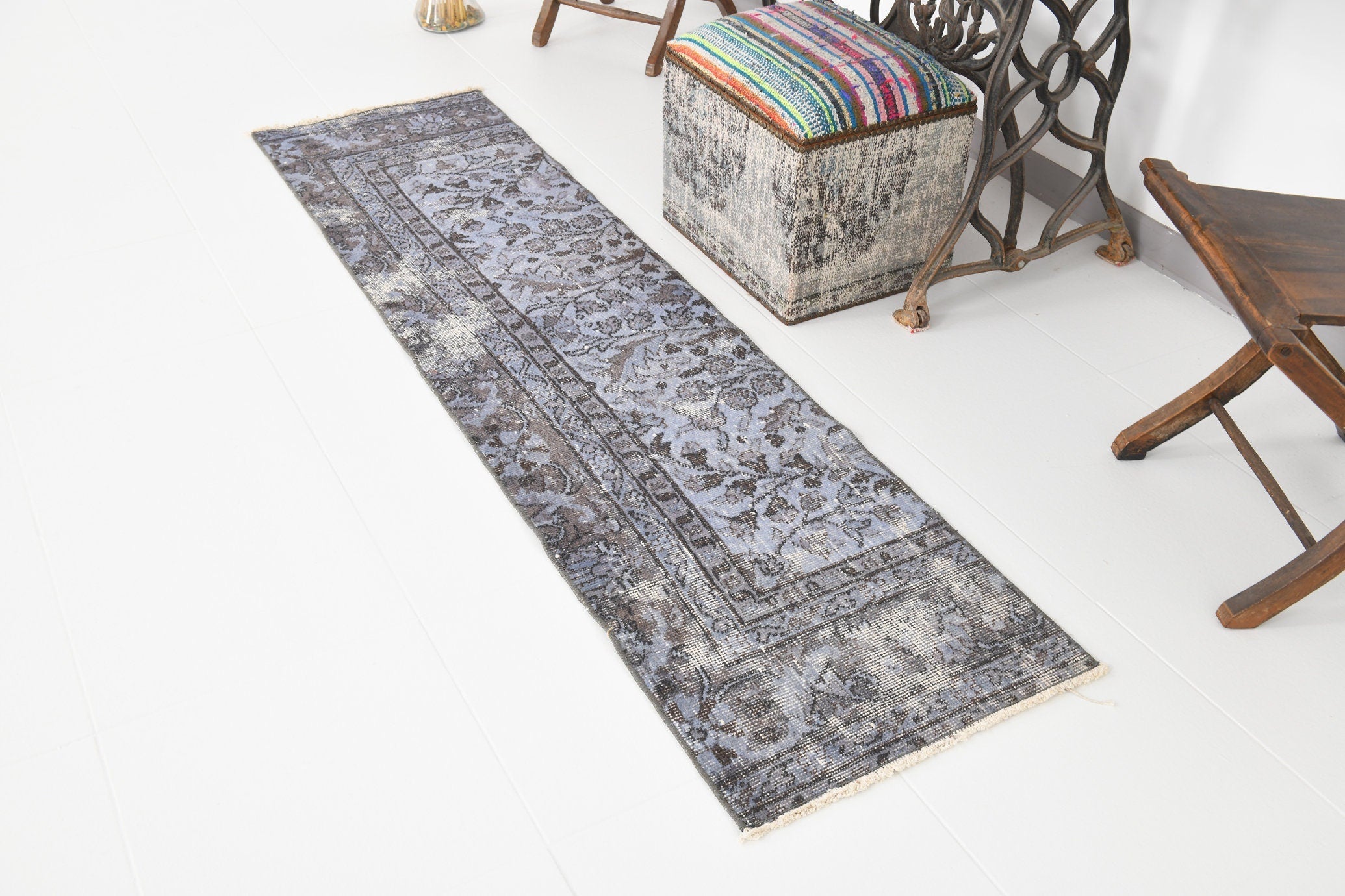 Vintage Runner Rug 1'9" x 6'11" ft