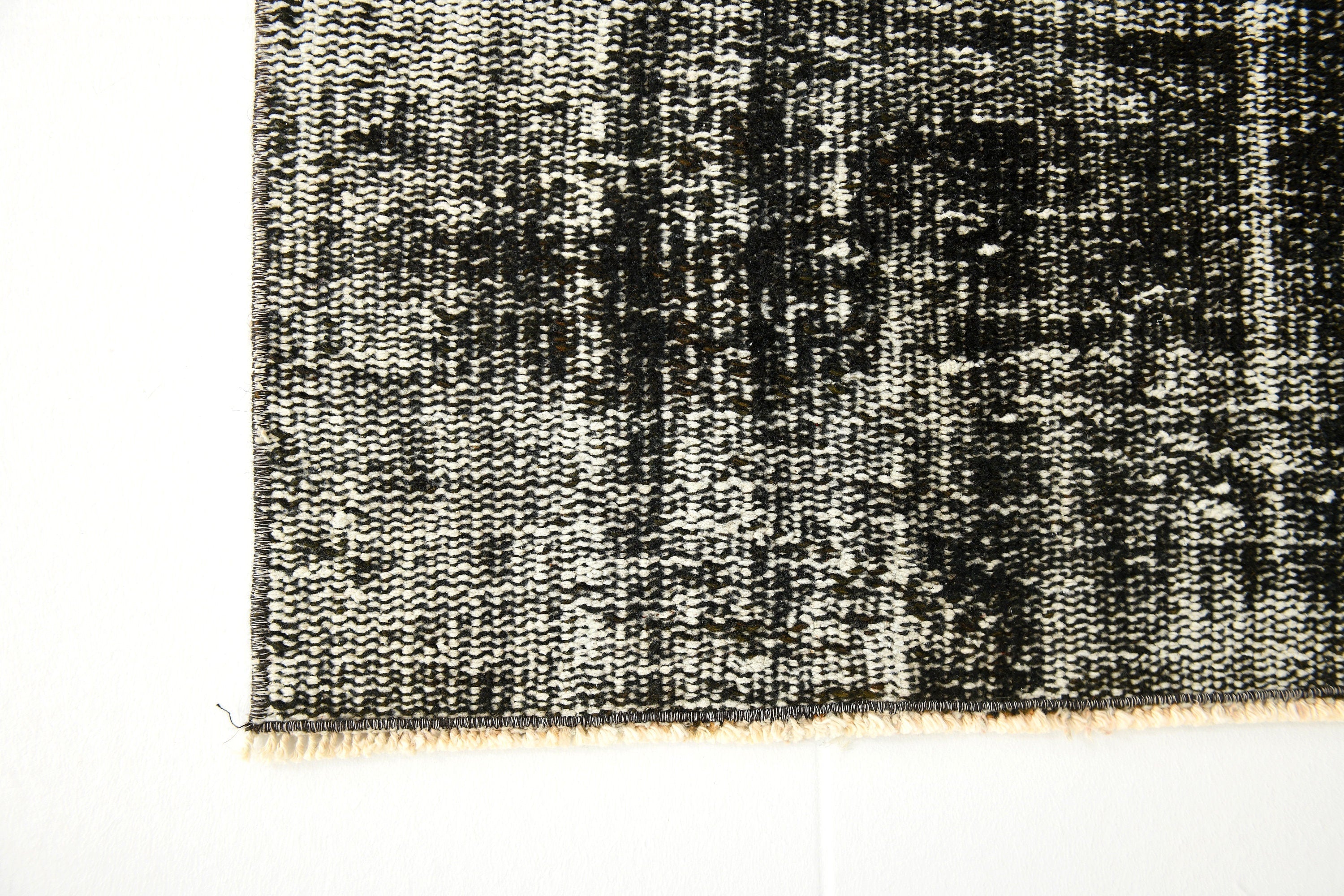 Vintage Runner Rug 1’9’’ x 6’4’’ ft