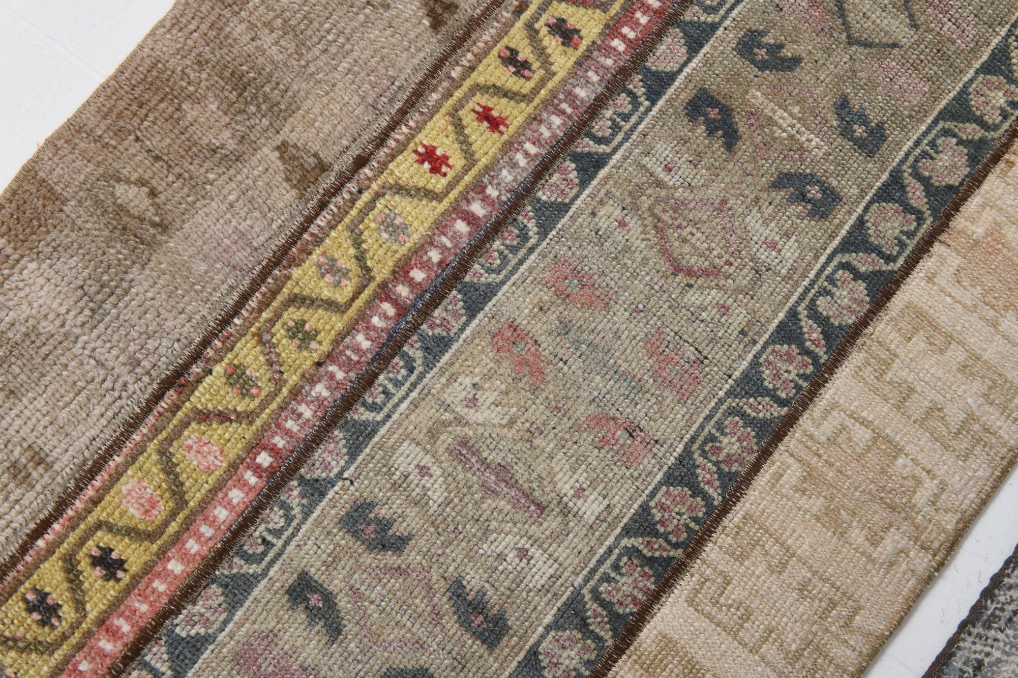Vintage Runner Rug 2’0’’ x 3’3’’ ft