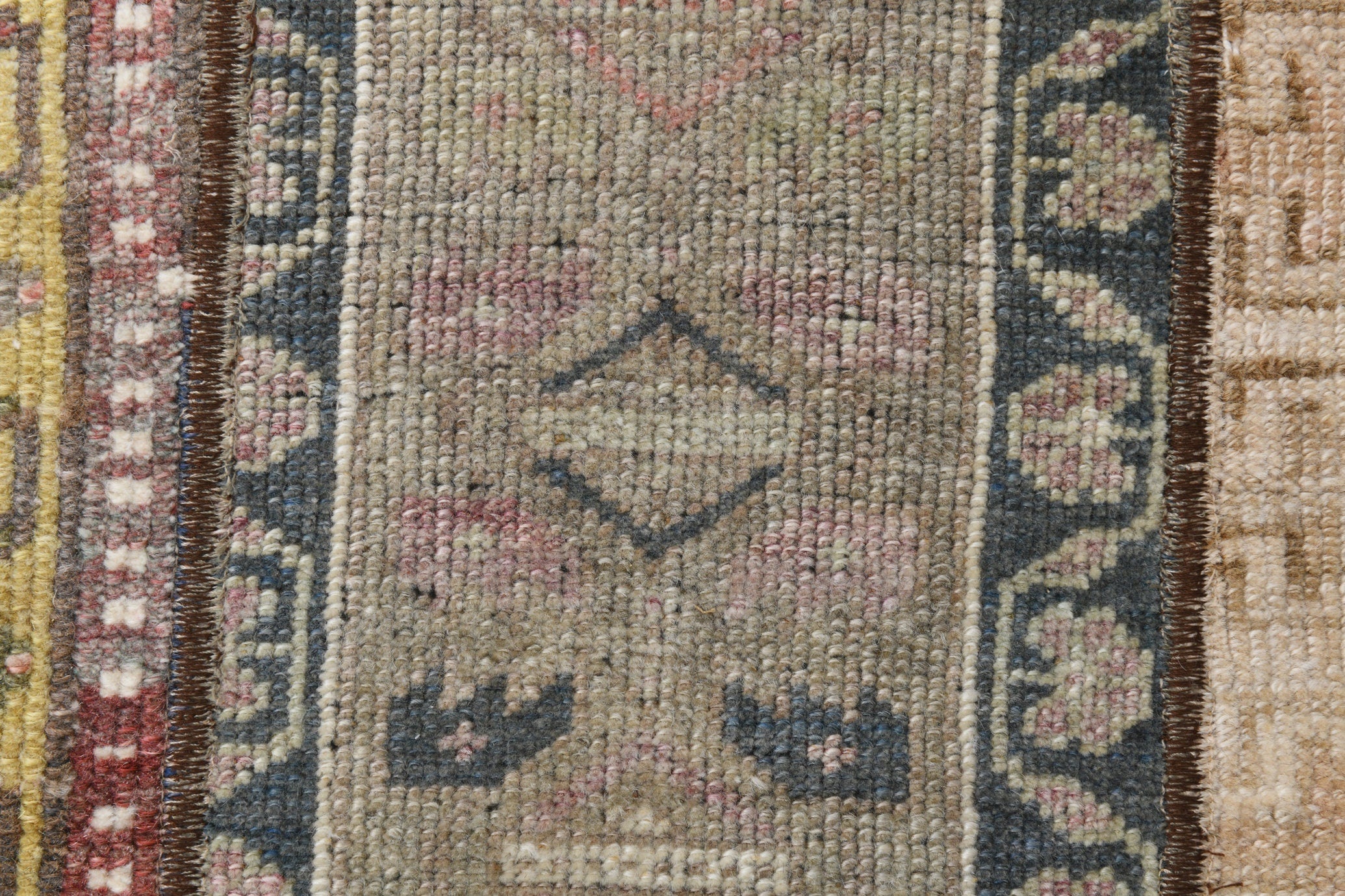 Vintage Runner Rug 2’0’’ x 3’3’’ ft