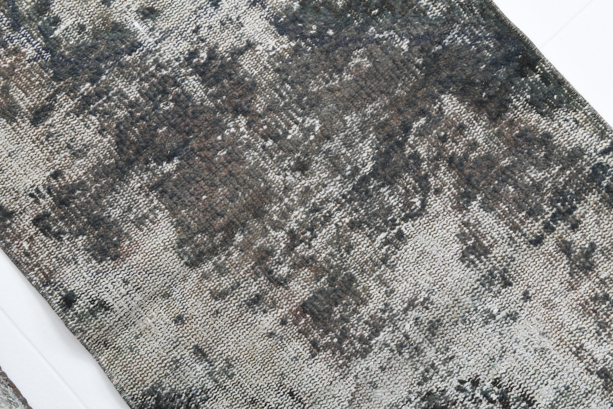 Vintage Runner Rug 2’1’’ x 5’1’’ ft