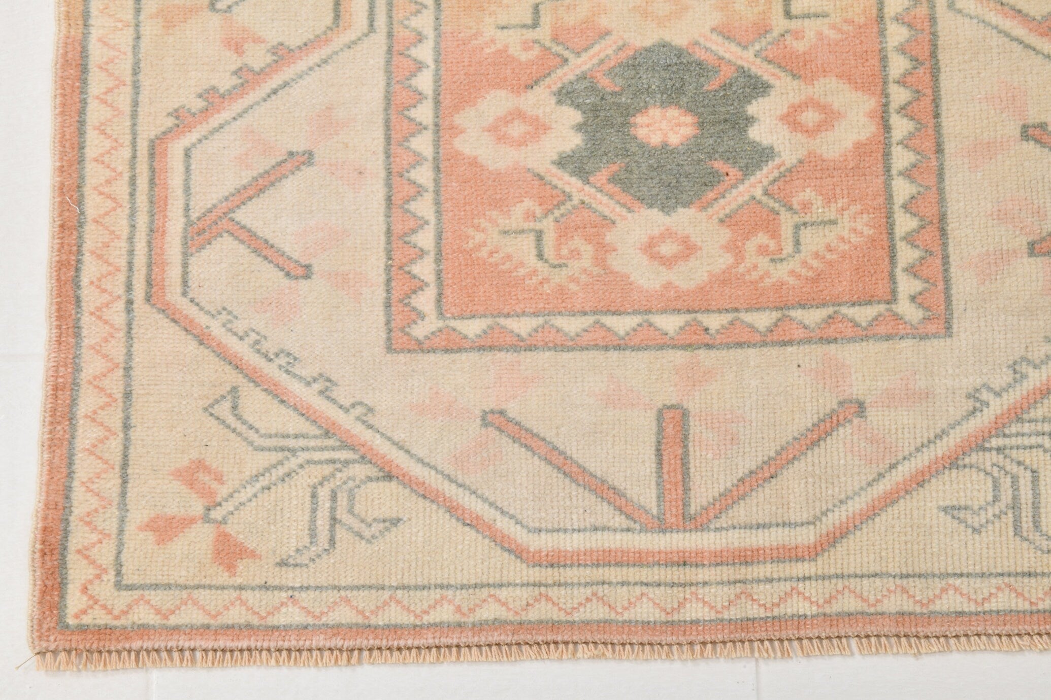 Vintage Runner Rug 2'10" x 8'10" ft