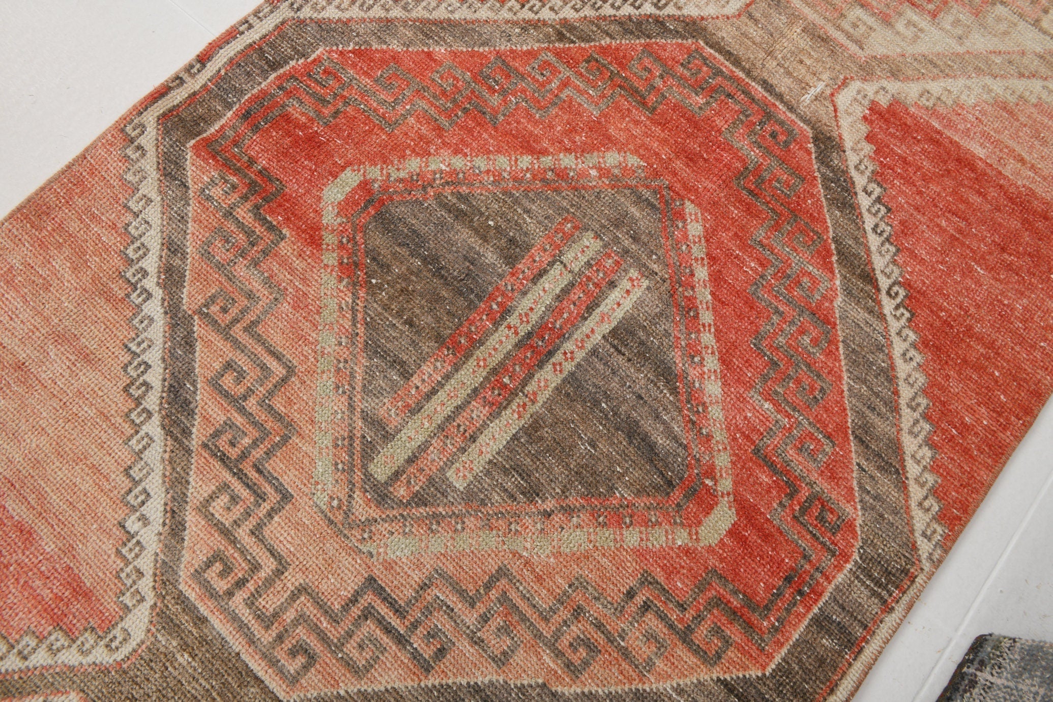 Vintage Runner Rug 2'10" x 9'11" ft