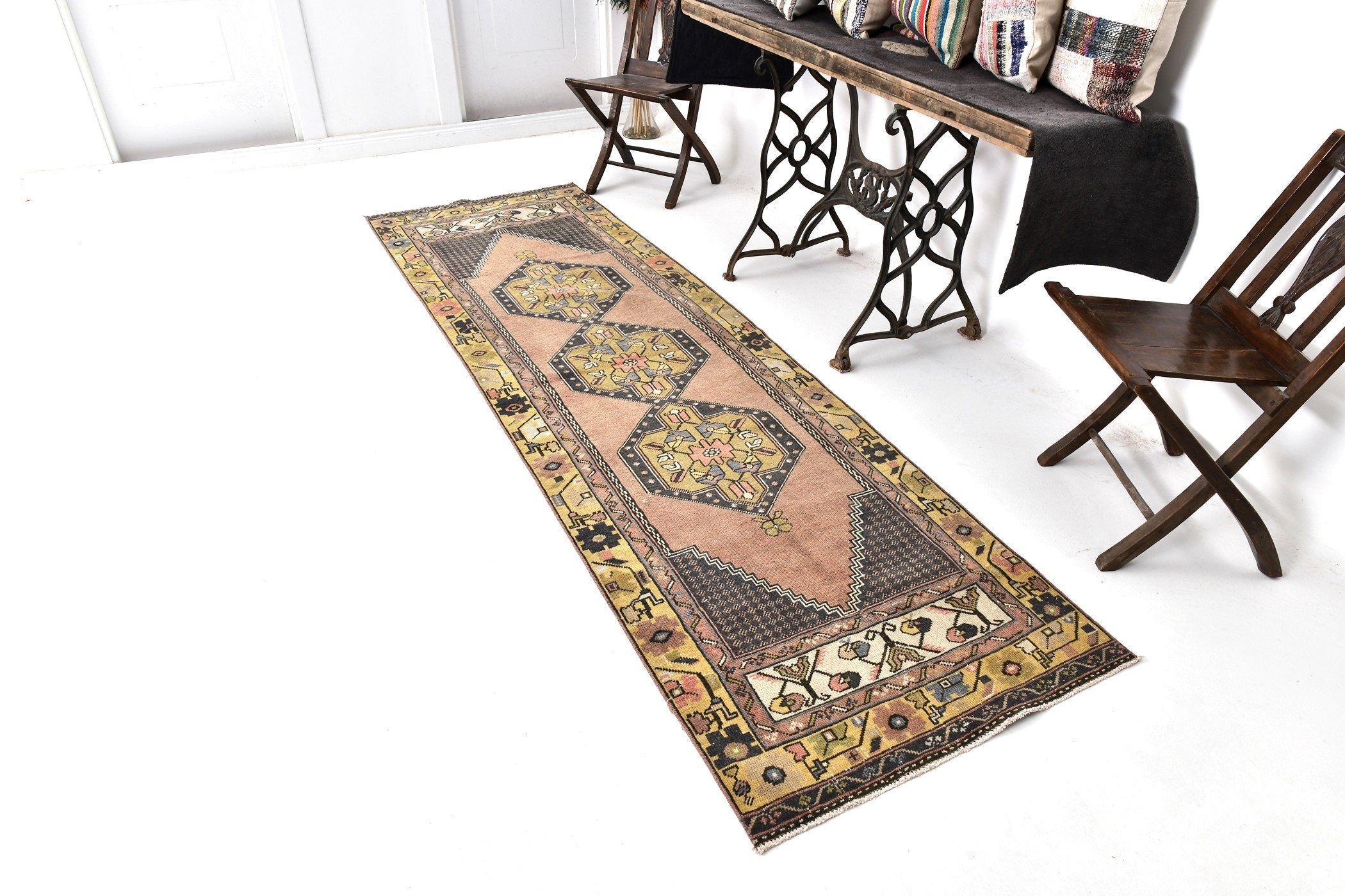 Vintage Runner Rug 2’11’’ x 9’7’’ ft