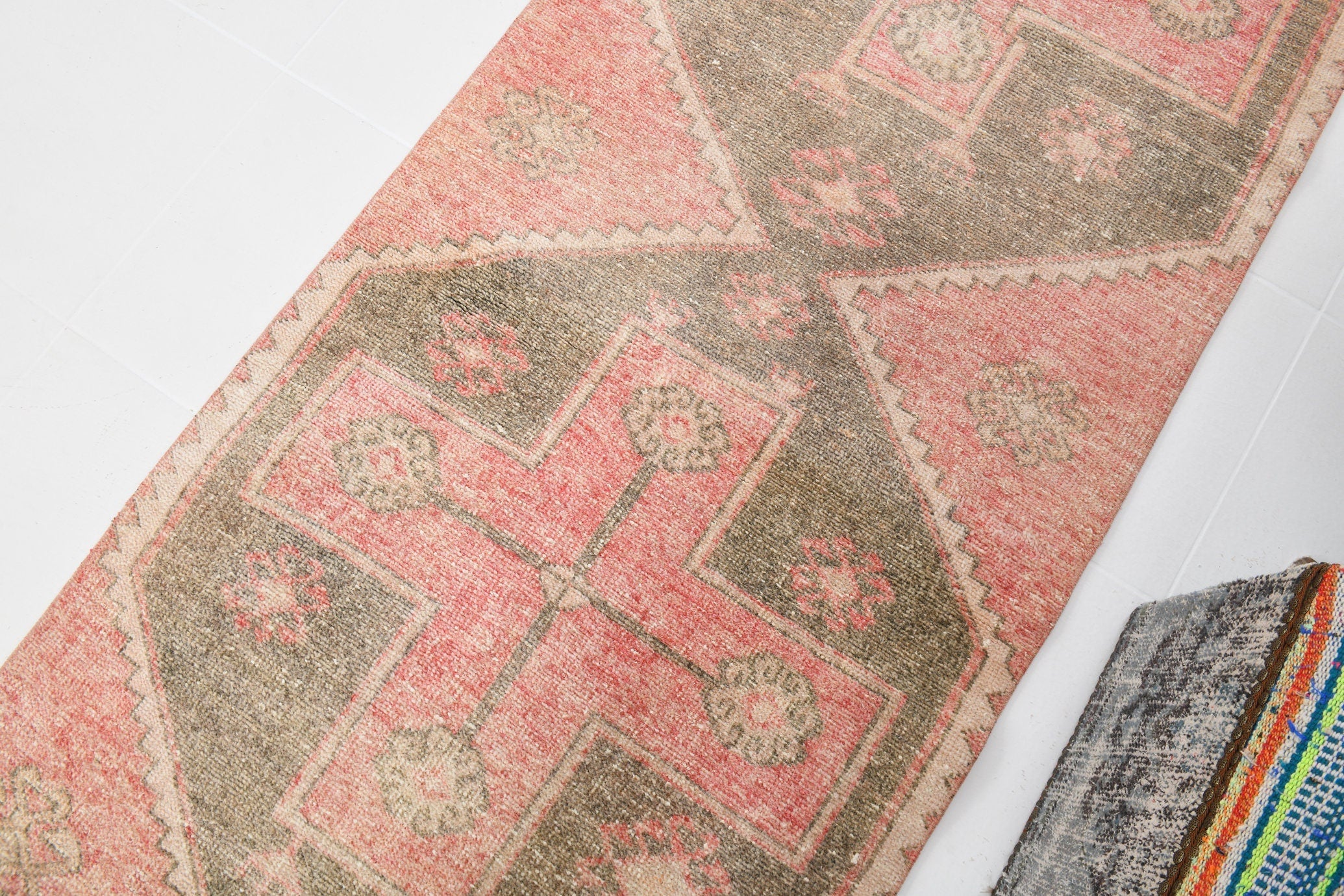 Vintage Runner Rug 2’12’’ x 8’12’’ ft