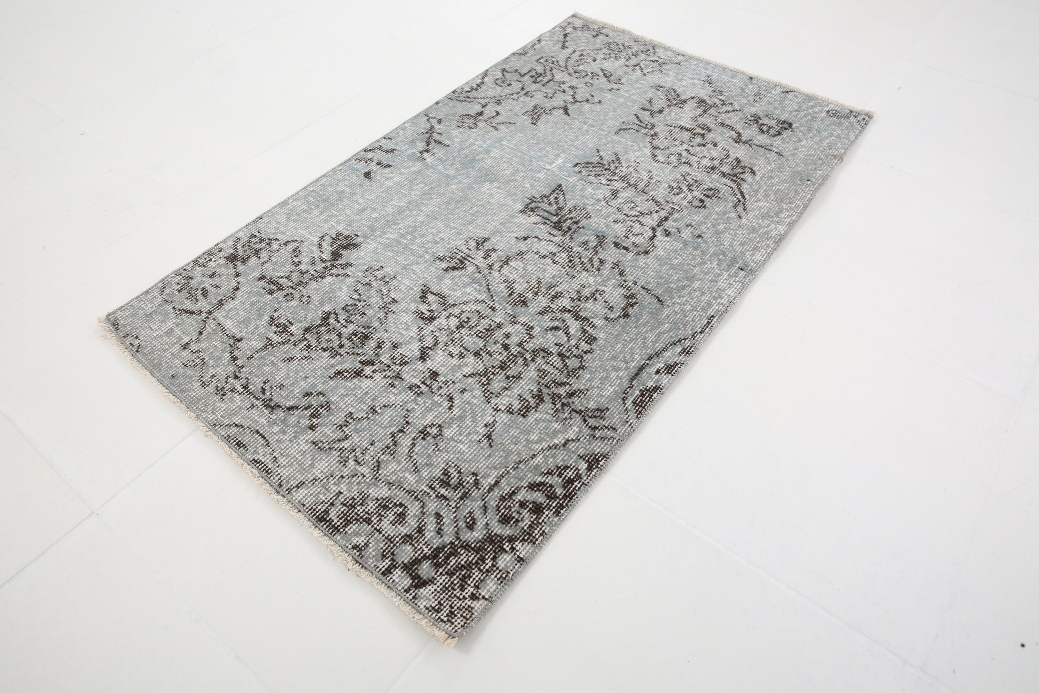 Vintage Runner Rug 2’4’’ x 3’10’’ ft