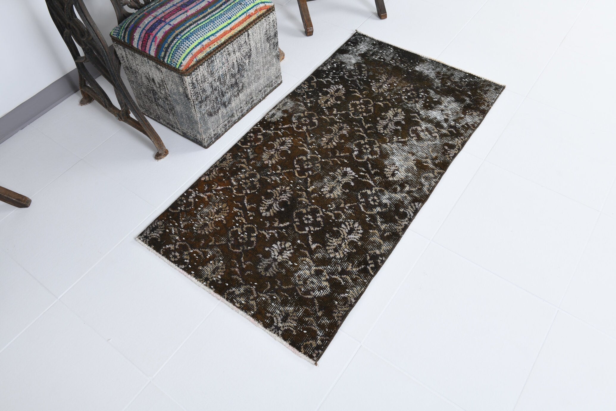 Vintage Runner Rug 2'4" x 4'5" ft