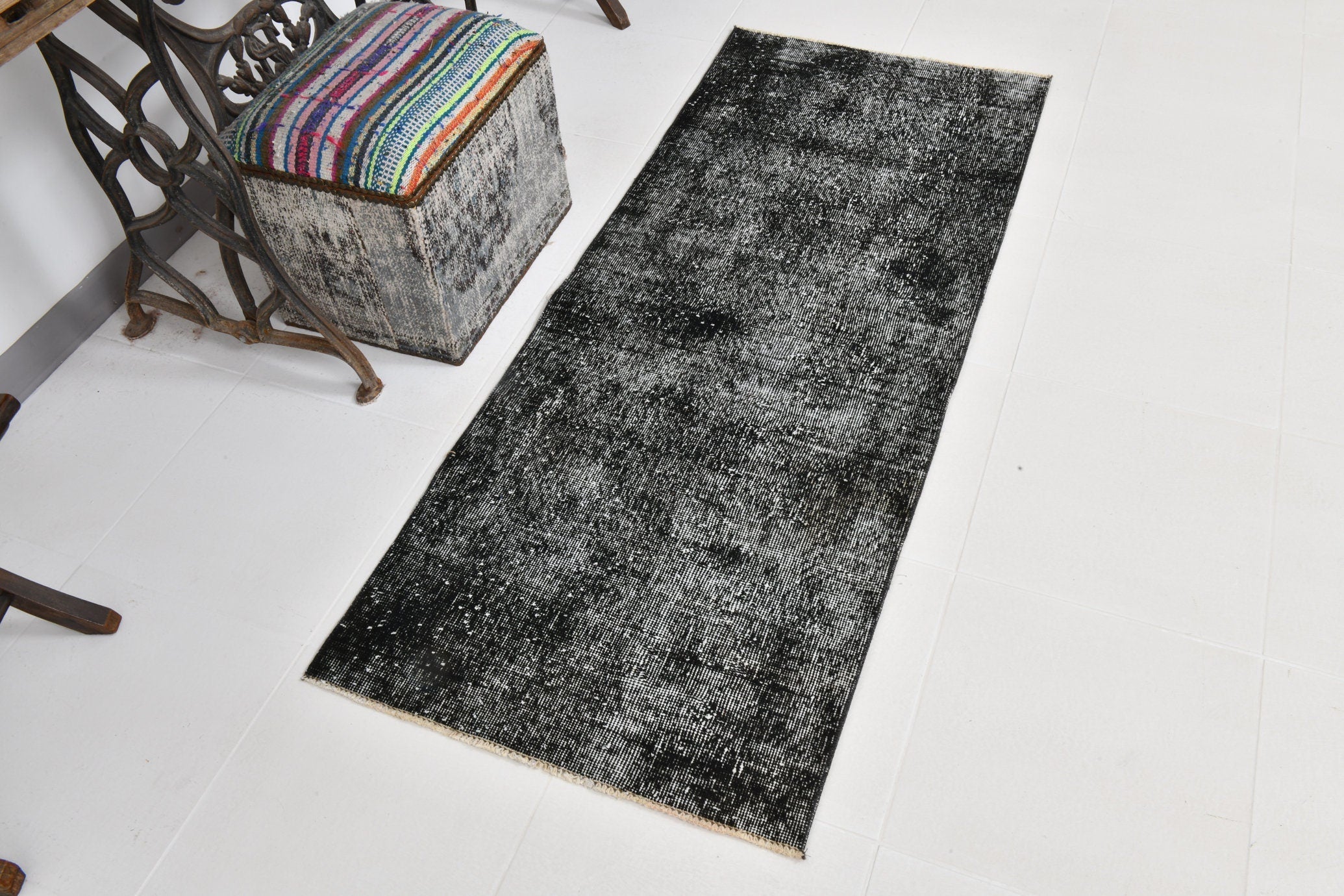 Vintage Runner Rug 2'4" x 5'8" ft