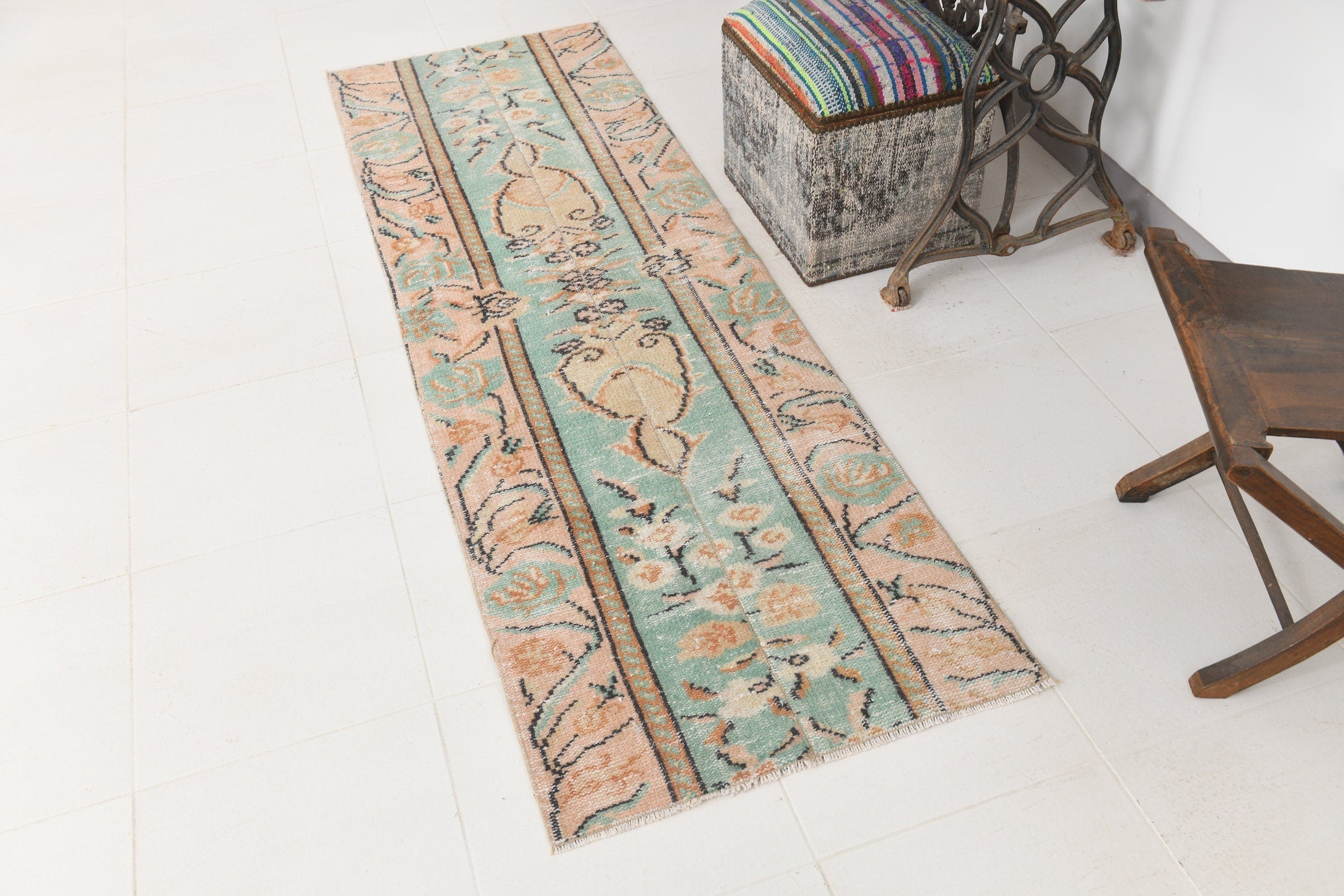 Vintage Runner Rug 2'4" x 7'5" ft