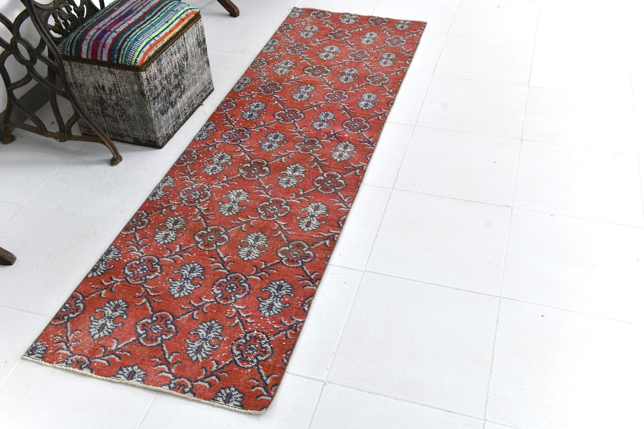 Vintage Runner Rug 2’5’’ x 7’5’’ ft