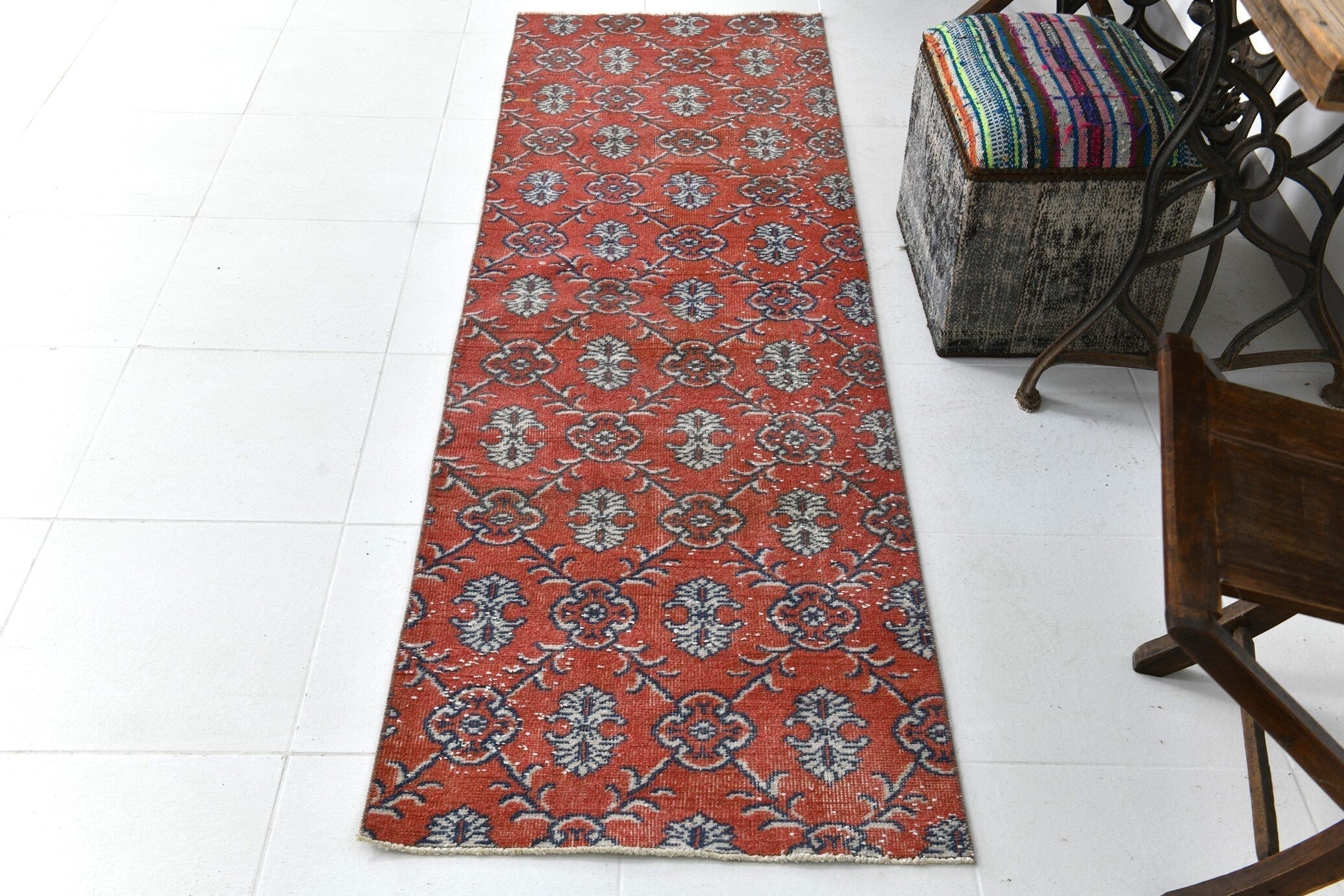 Vintage Runner Rug 2’5’’ x 7’5’’ ft