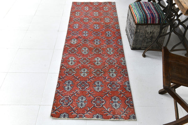 Vintage Runner Rug 2’5’’ x 7’5’’ ft