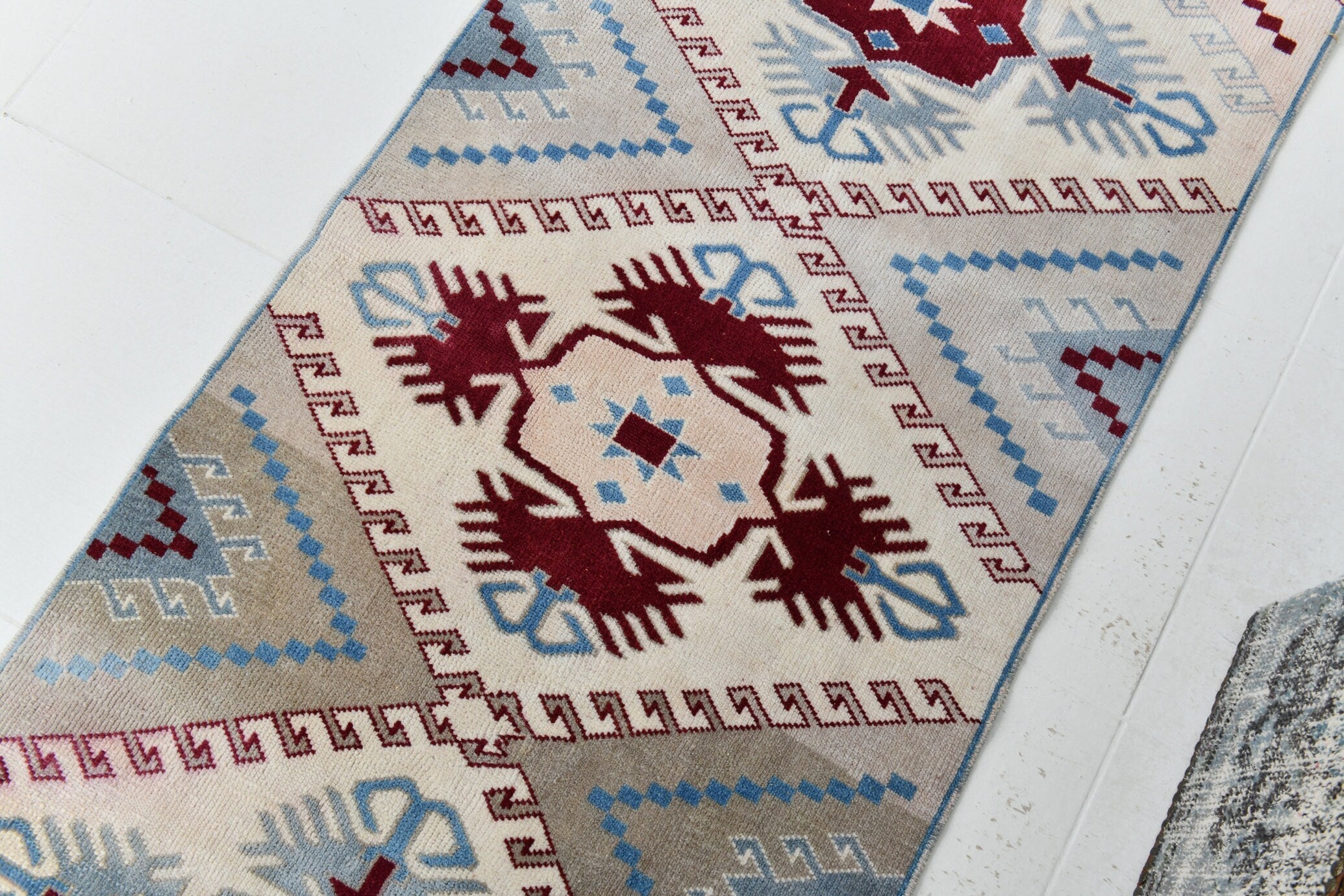 Vintage Runner Rug 2'6" x 7'5" ft