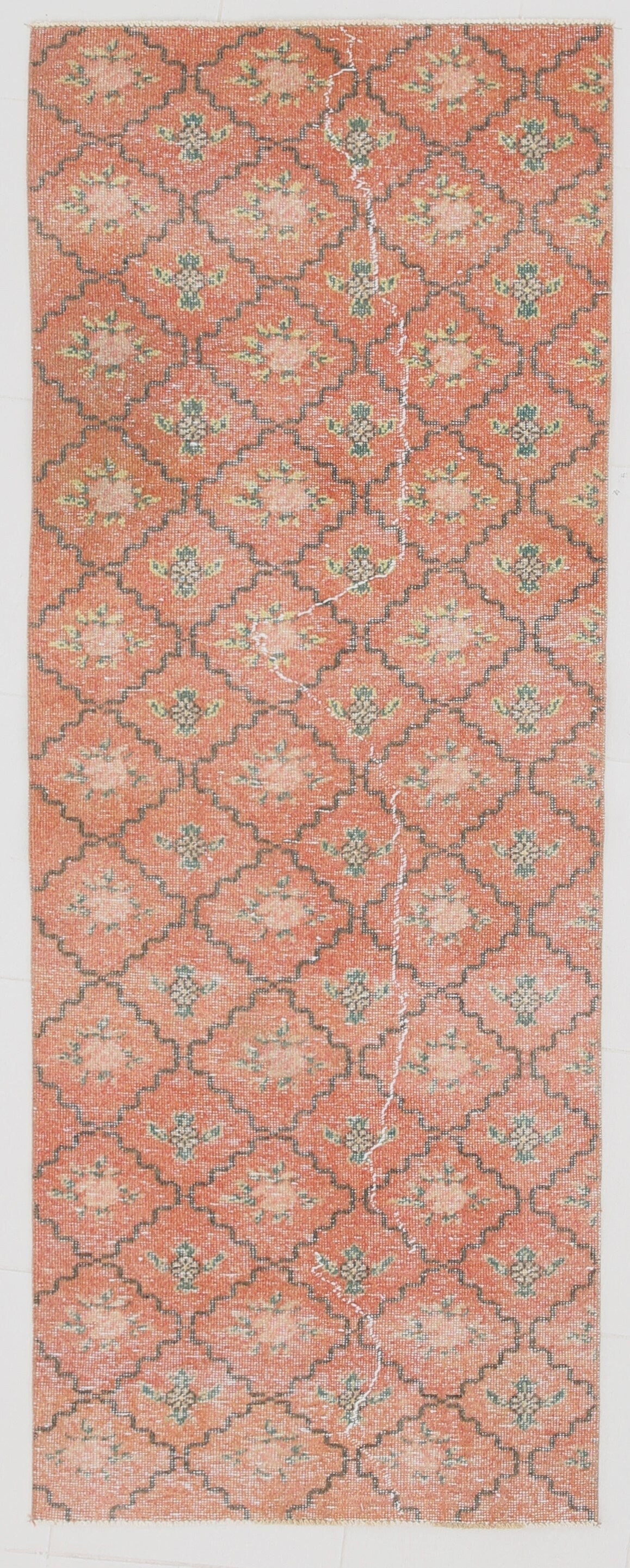 Vintage Runner Rug 2’7’’ x 6’10’’ ft