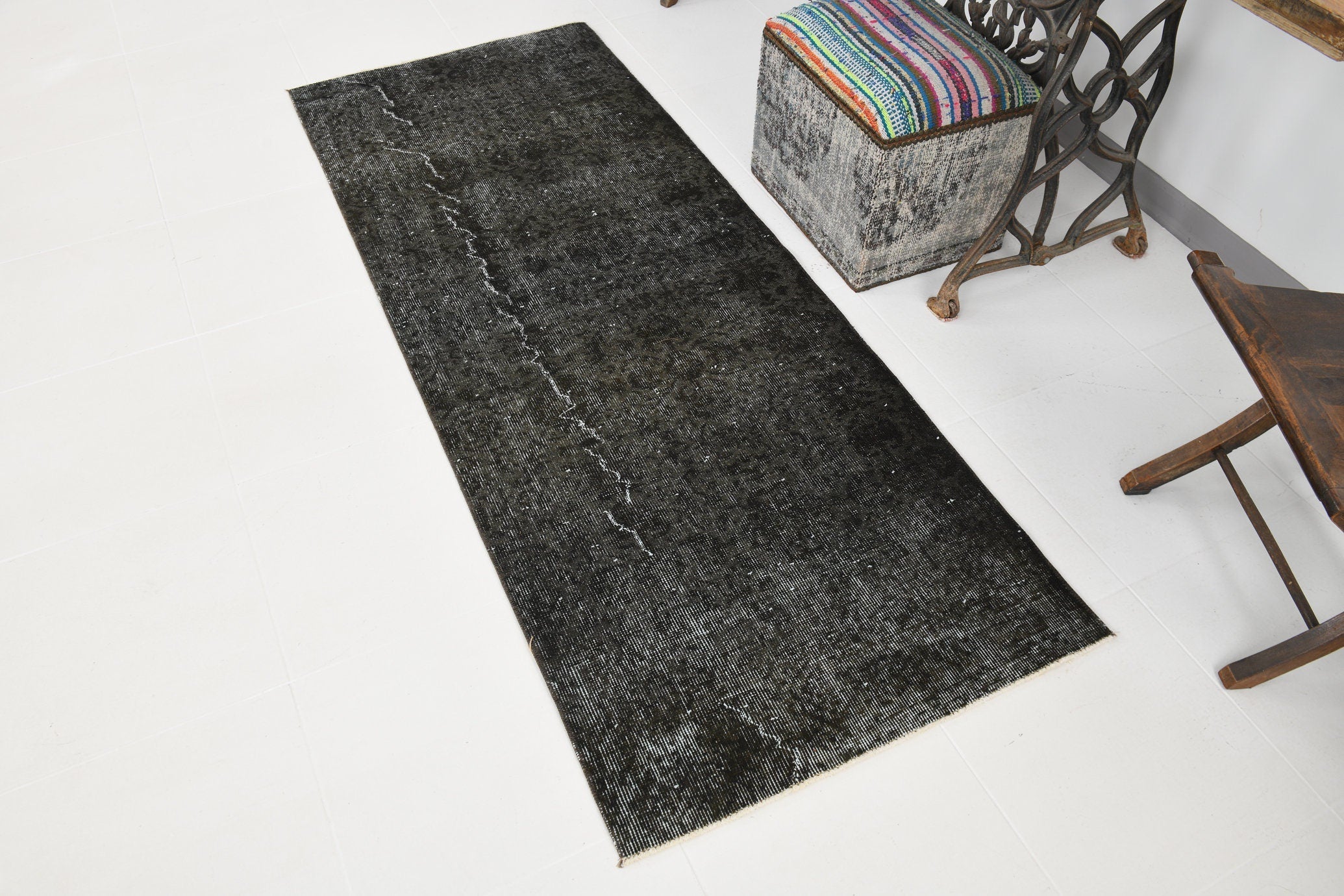 Vintage Runner Rug 2'7" x 6'10" ft