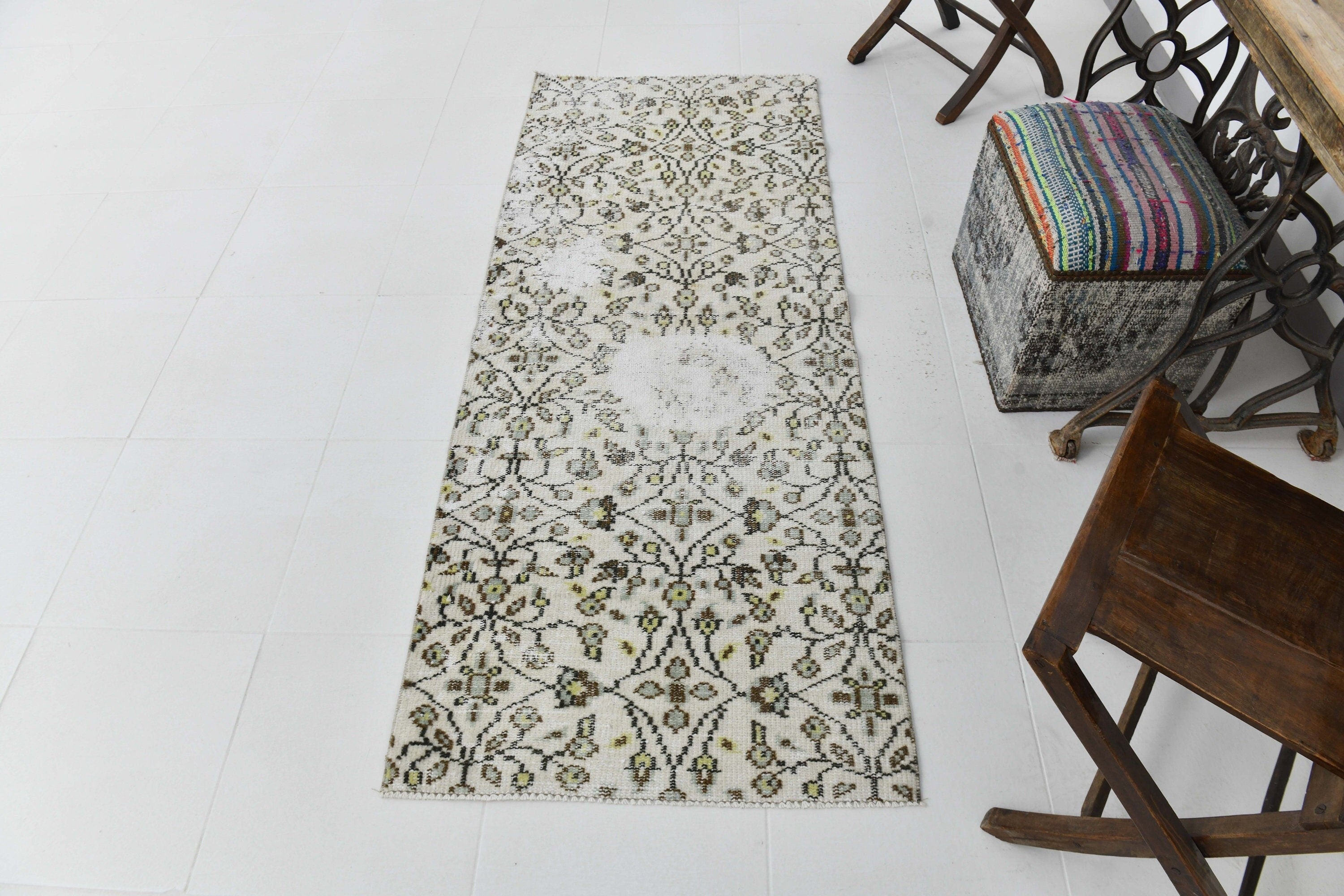 Vintage Runner Rug 2'7" x 6'5" ft