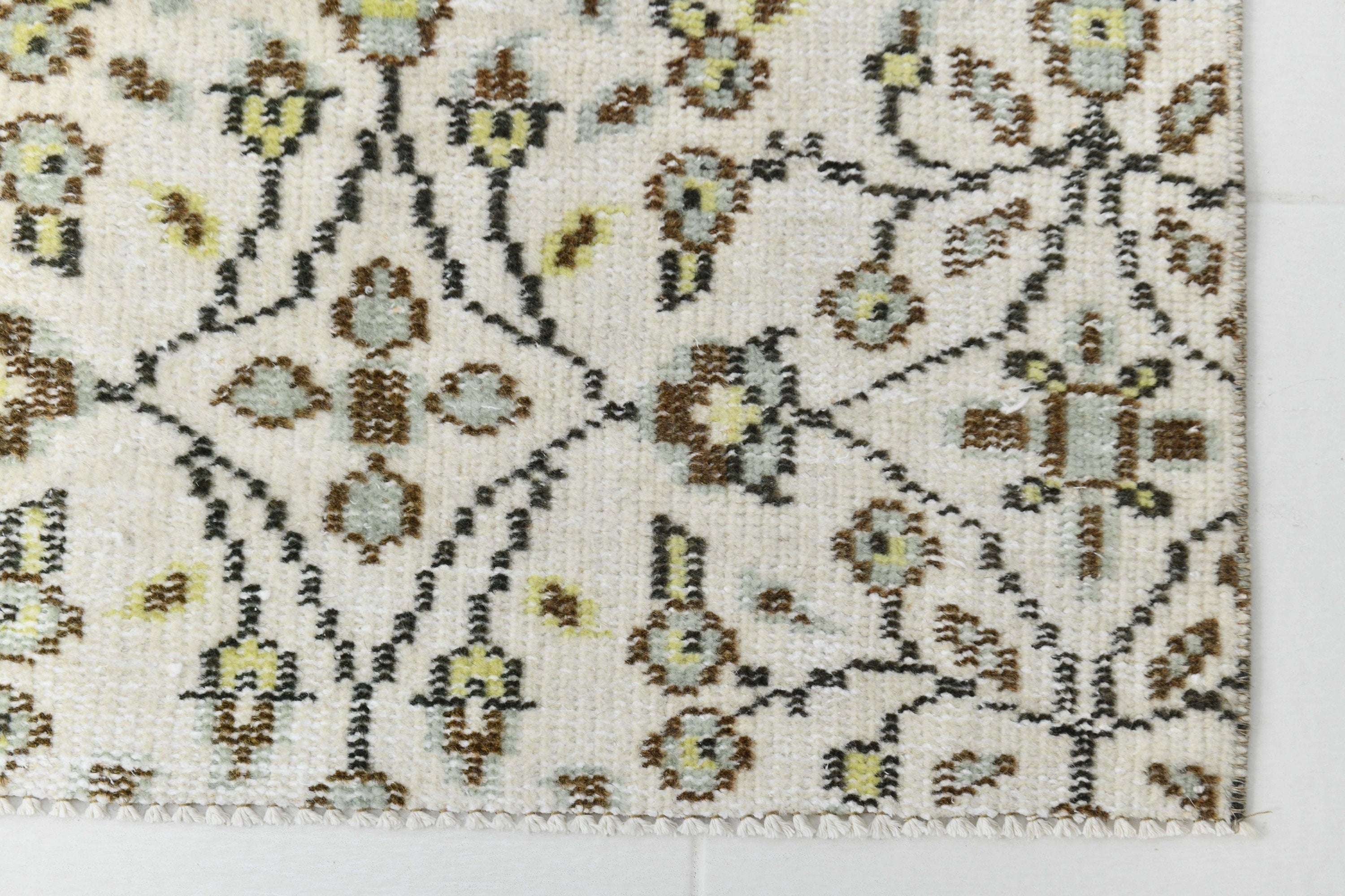 Vintage Runner Rug 2'7" x 6'5" ft