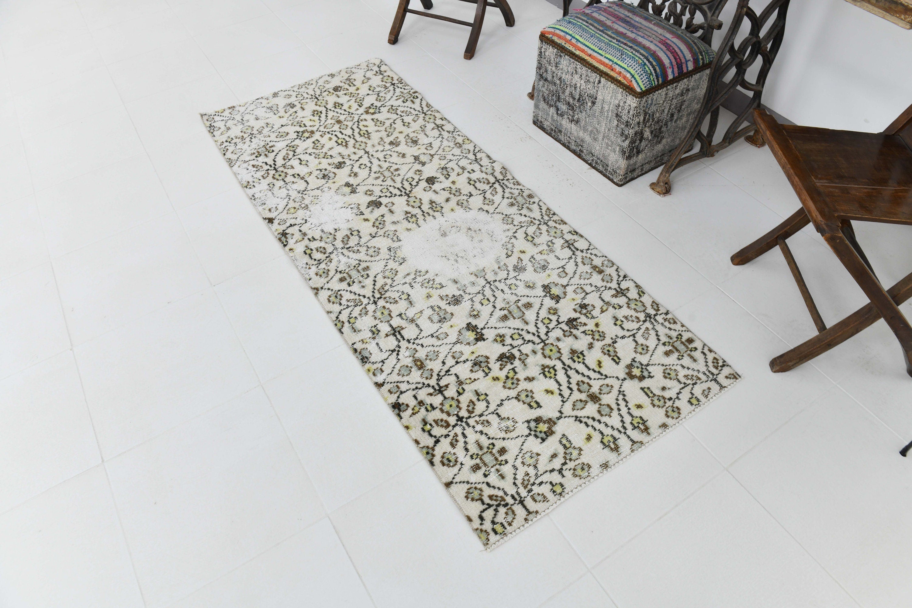 Vintage Runner Rug 2'7" x 6'5" ft