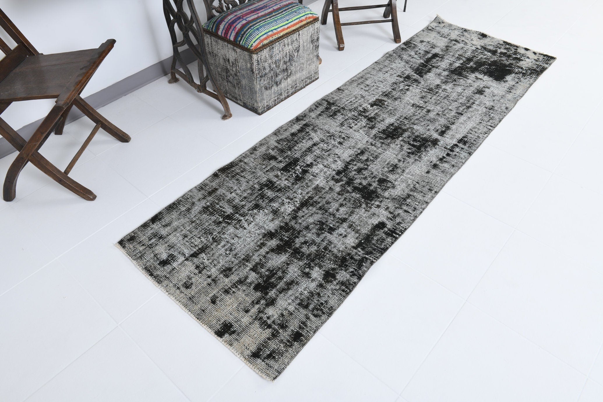Vintage Runner Rug 2'7" x 8'0" ft