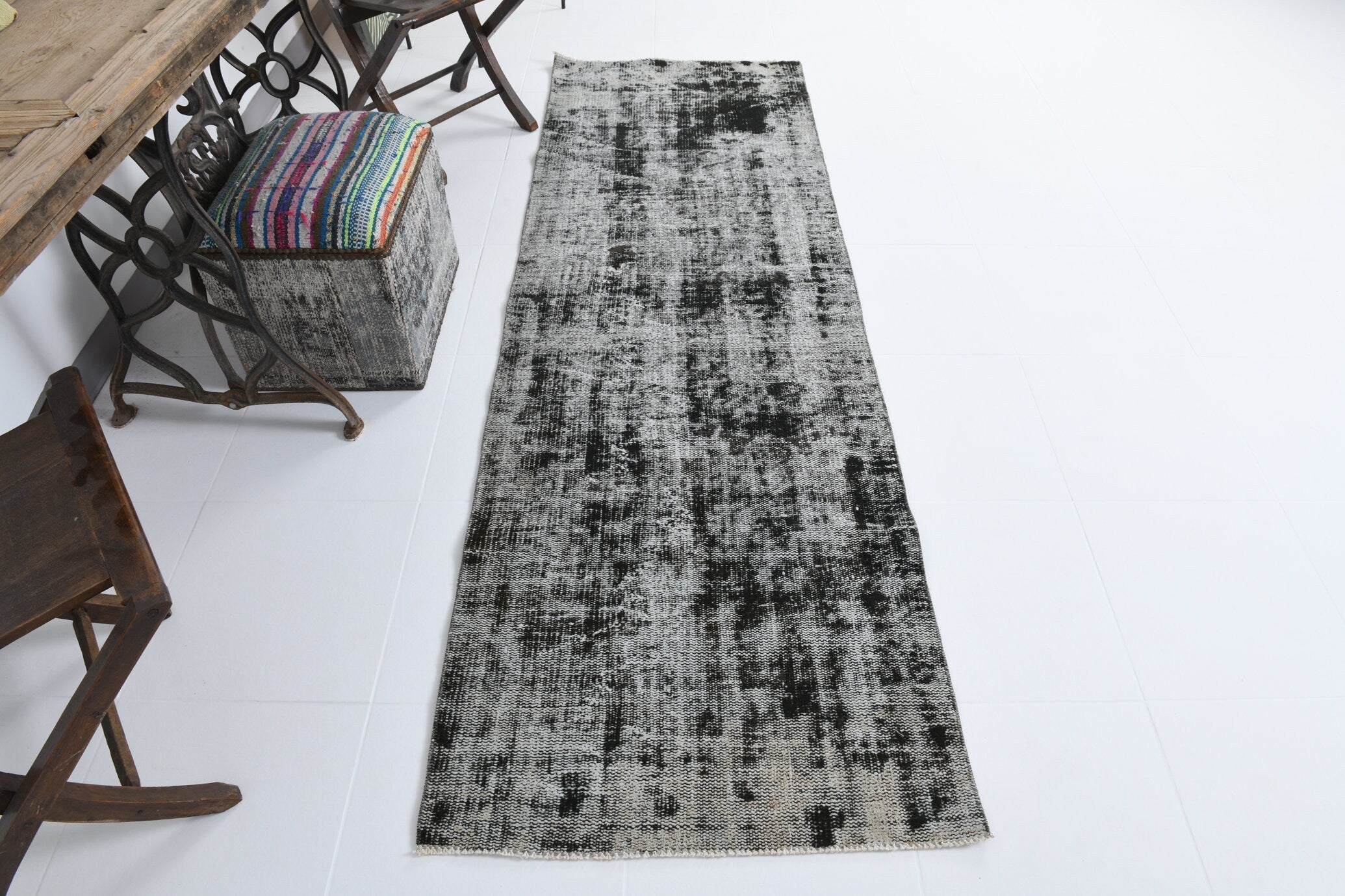 Vintage Runner Rug 2'7" x 8'0" ft