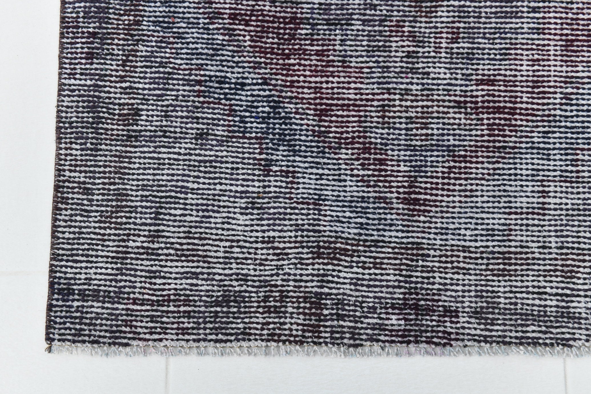 Vintage Runner Rug 2'7" x 8'8" ft