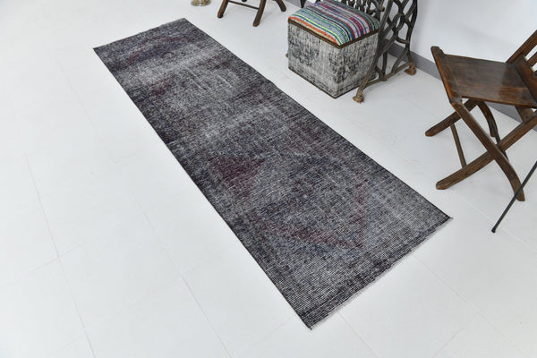 Vintage Runner Rug 2'7" x 8'8" ft