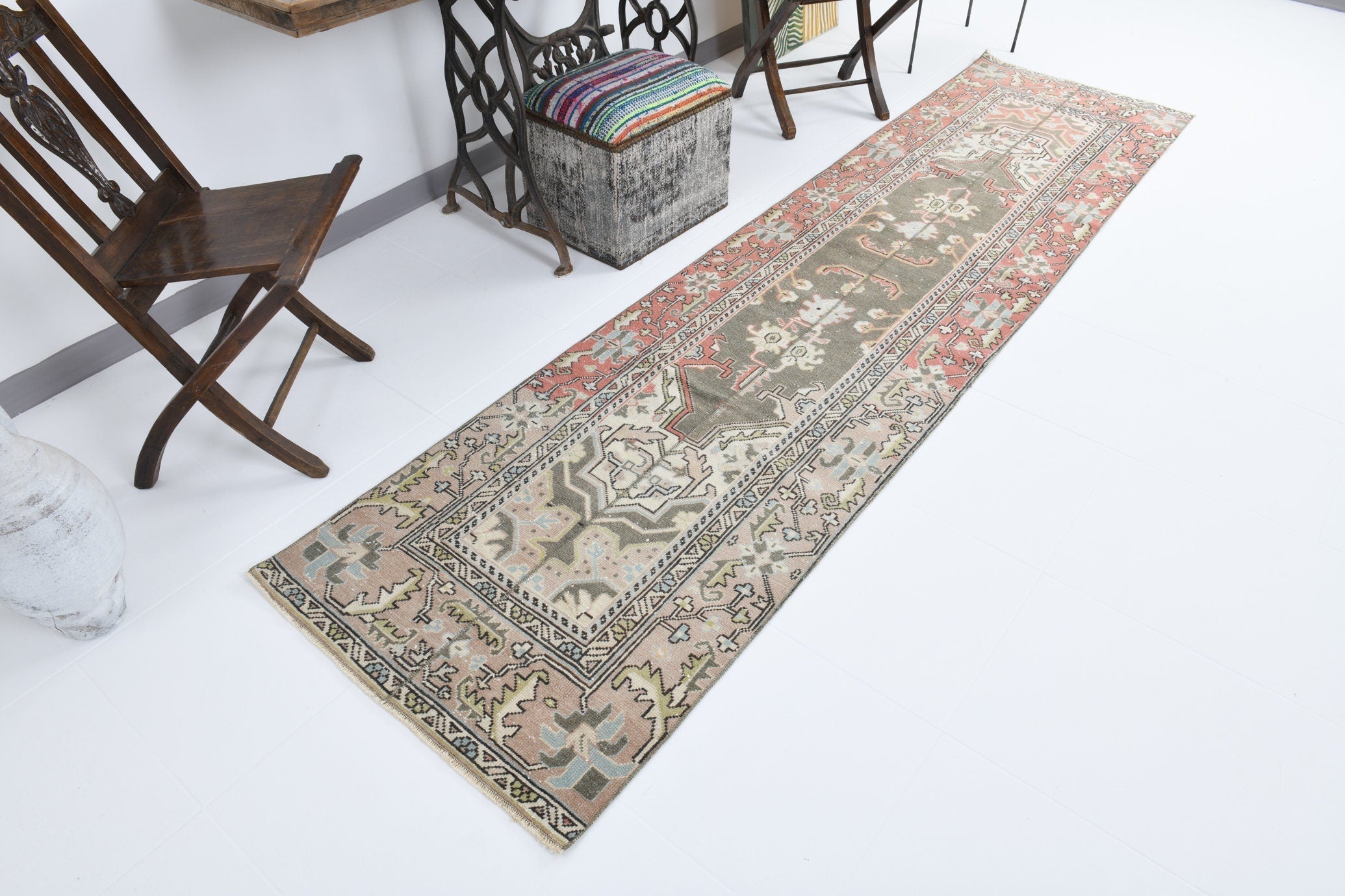 Vintage Runner Rug 2’8’’ x 10’6’’ ft