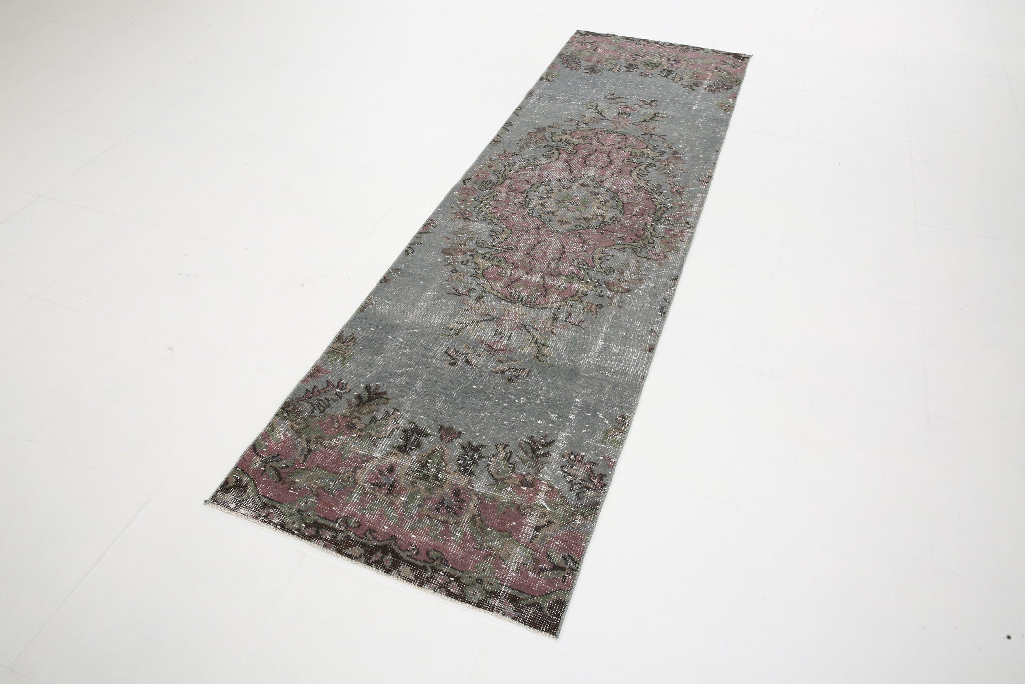 Vintage Runner Rug 2'8" x 8'8" ft