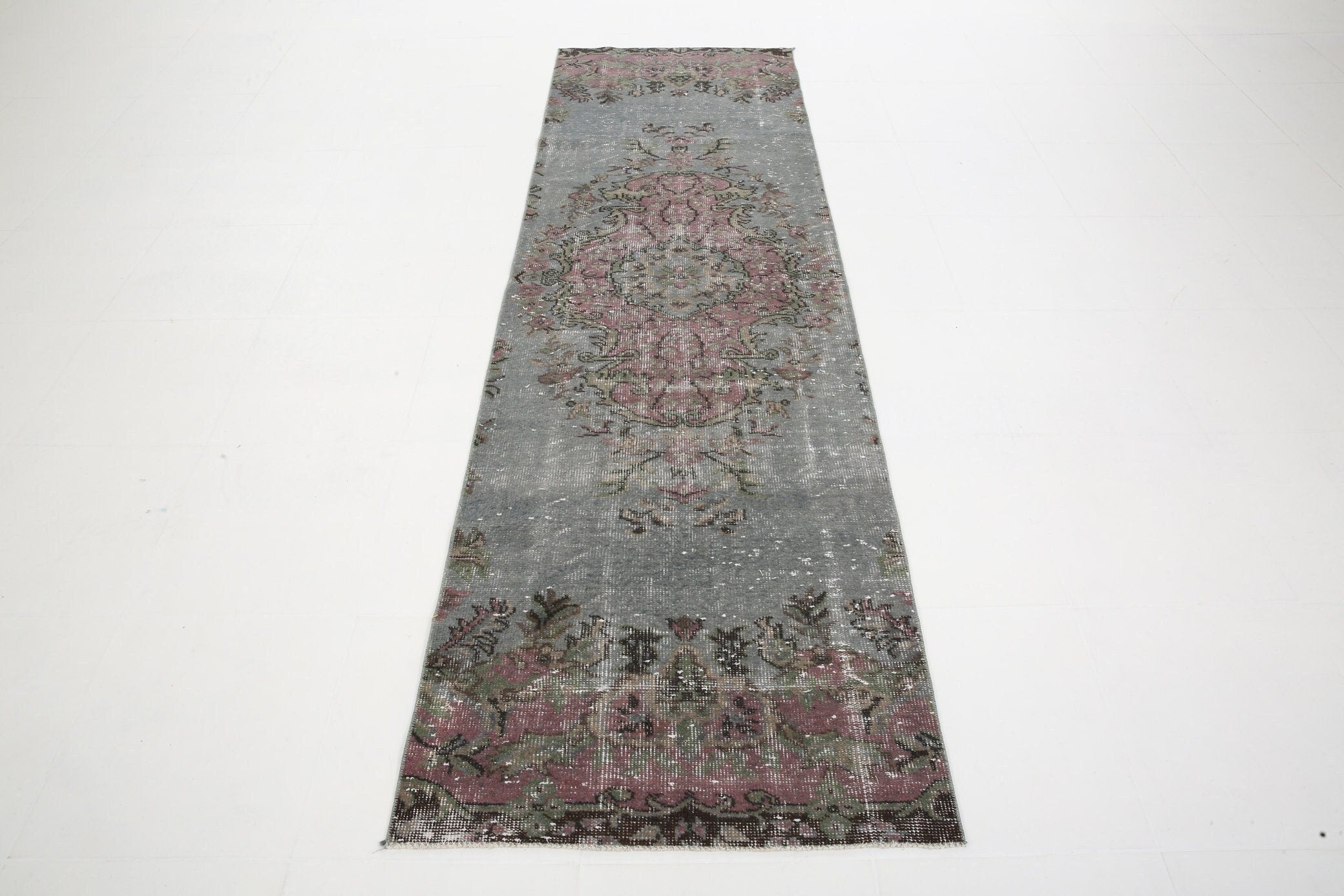 Vintage Runner Rug 2'8" x 8'8" ft