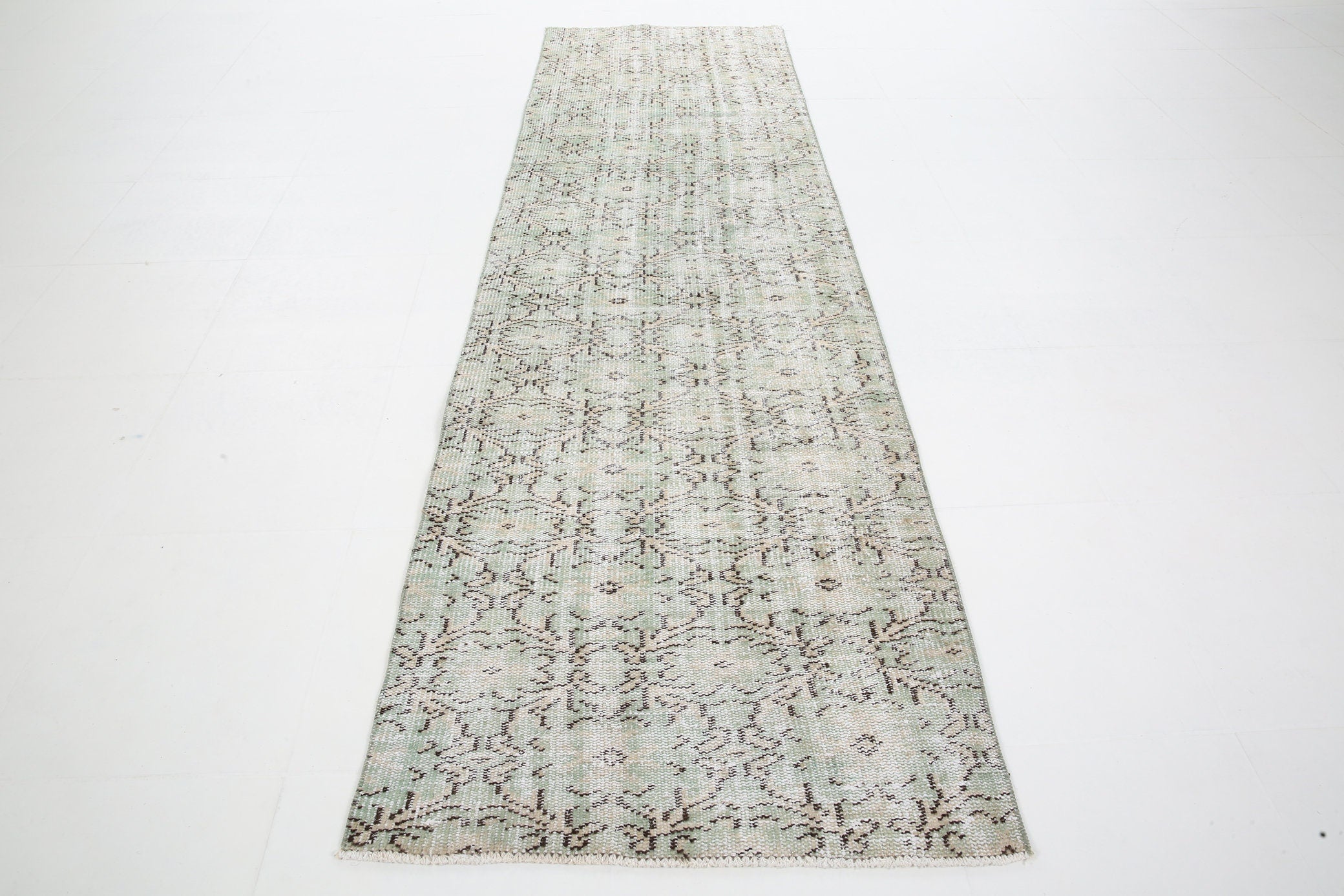 Vintage Runner Rug 2’8’’ x 9’0’’ ft