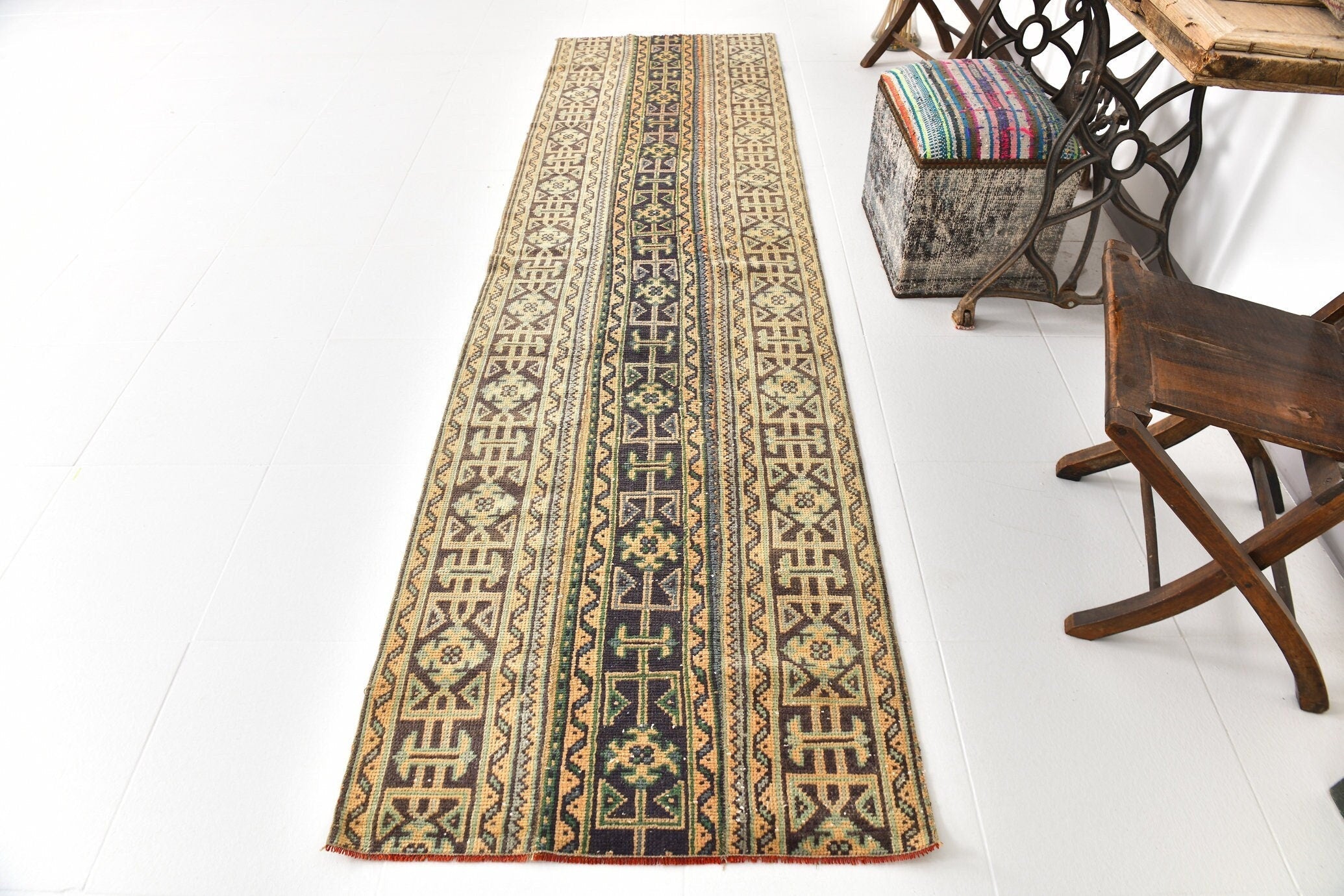 Vintage Runner Rug 2’8’’ x 9’11’’ ft