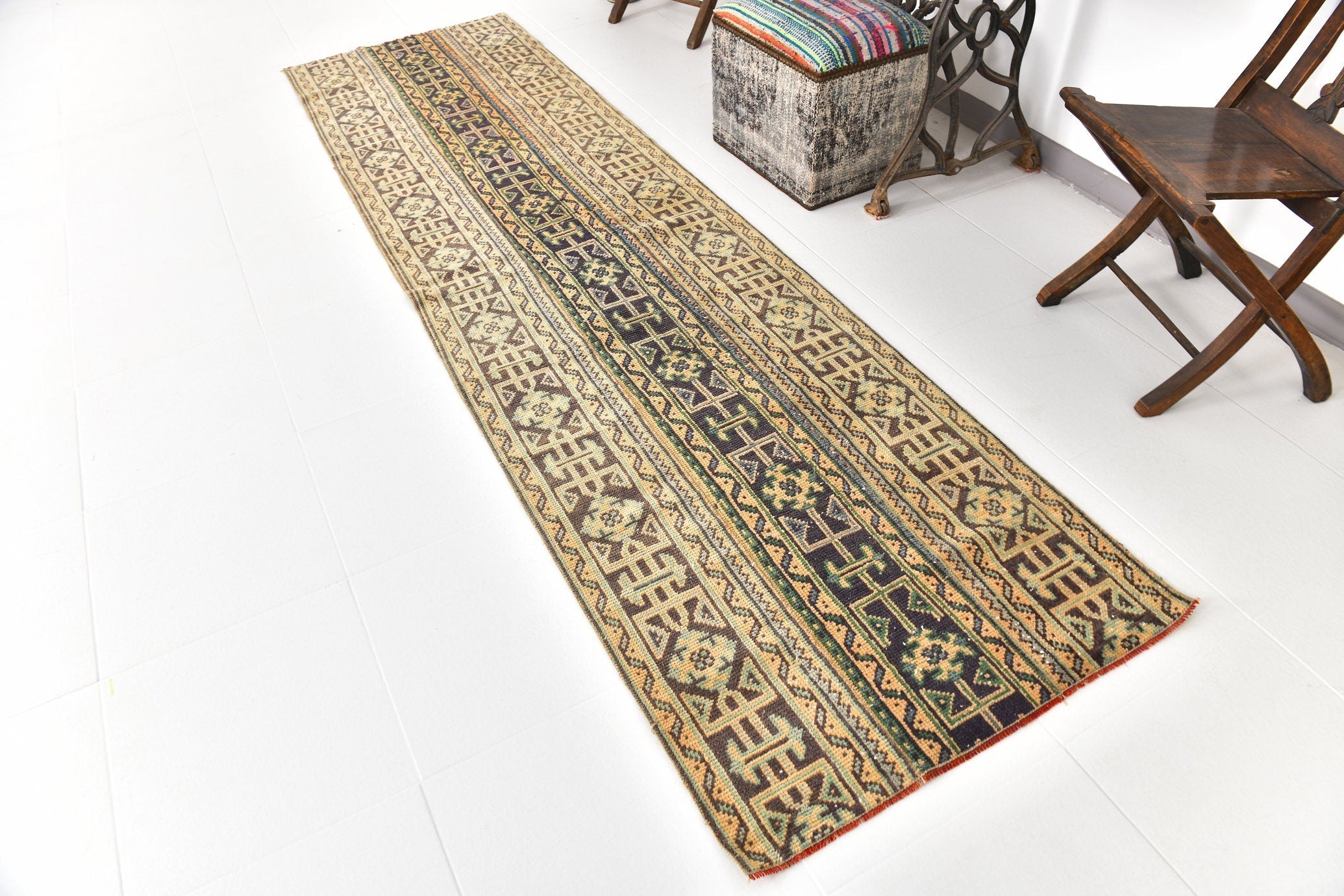 Vintage Runner Rug 2’8’’ x 9’11’’ ft