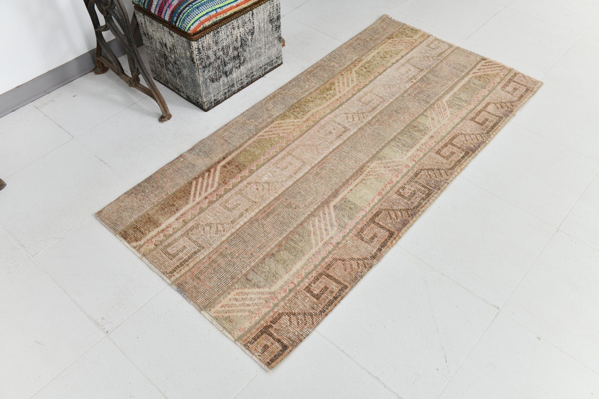 Vintage Runner Rug 2'9" x 5'7" ft