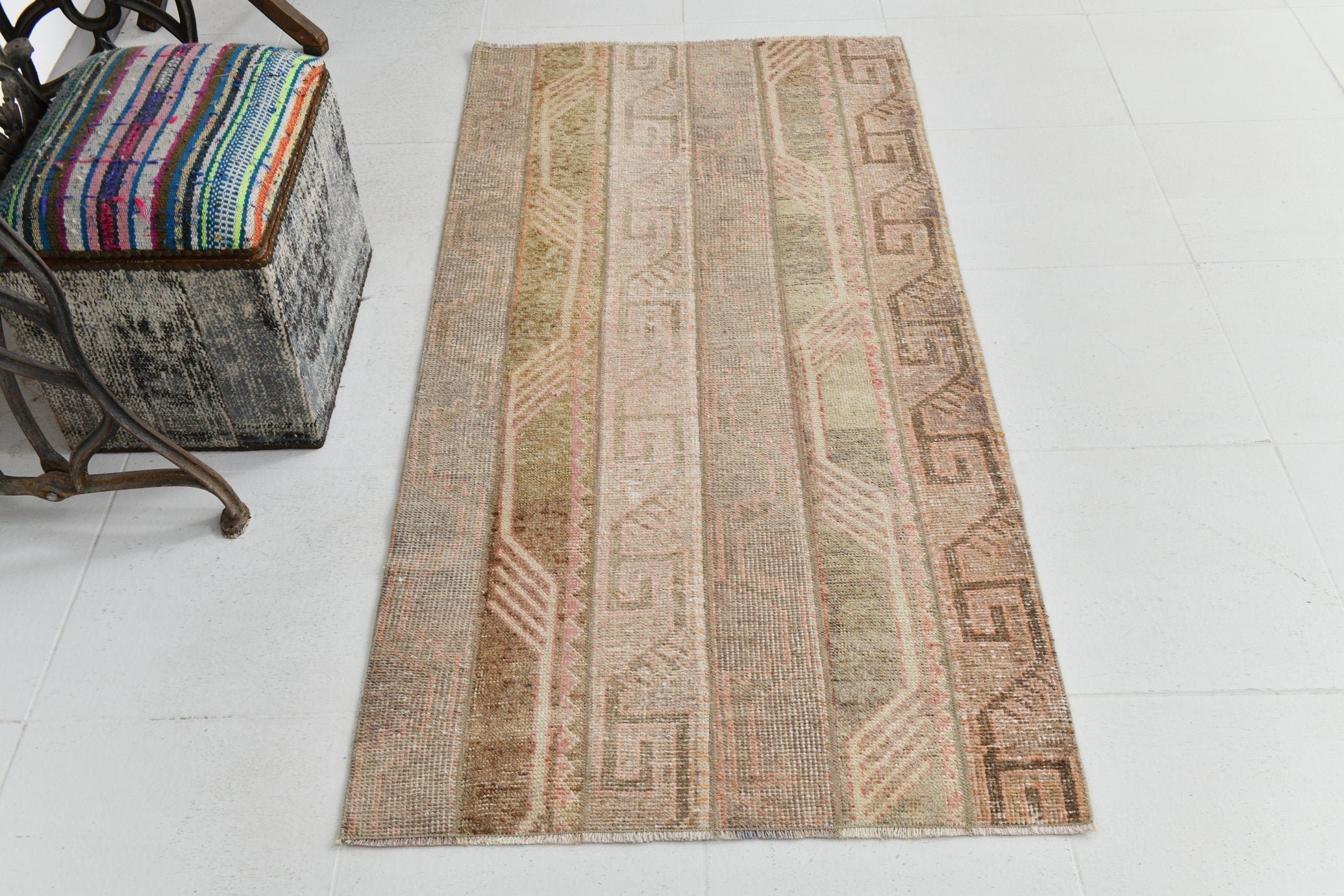 Vintage Runner Rug 2'9" x 5'7" ft