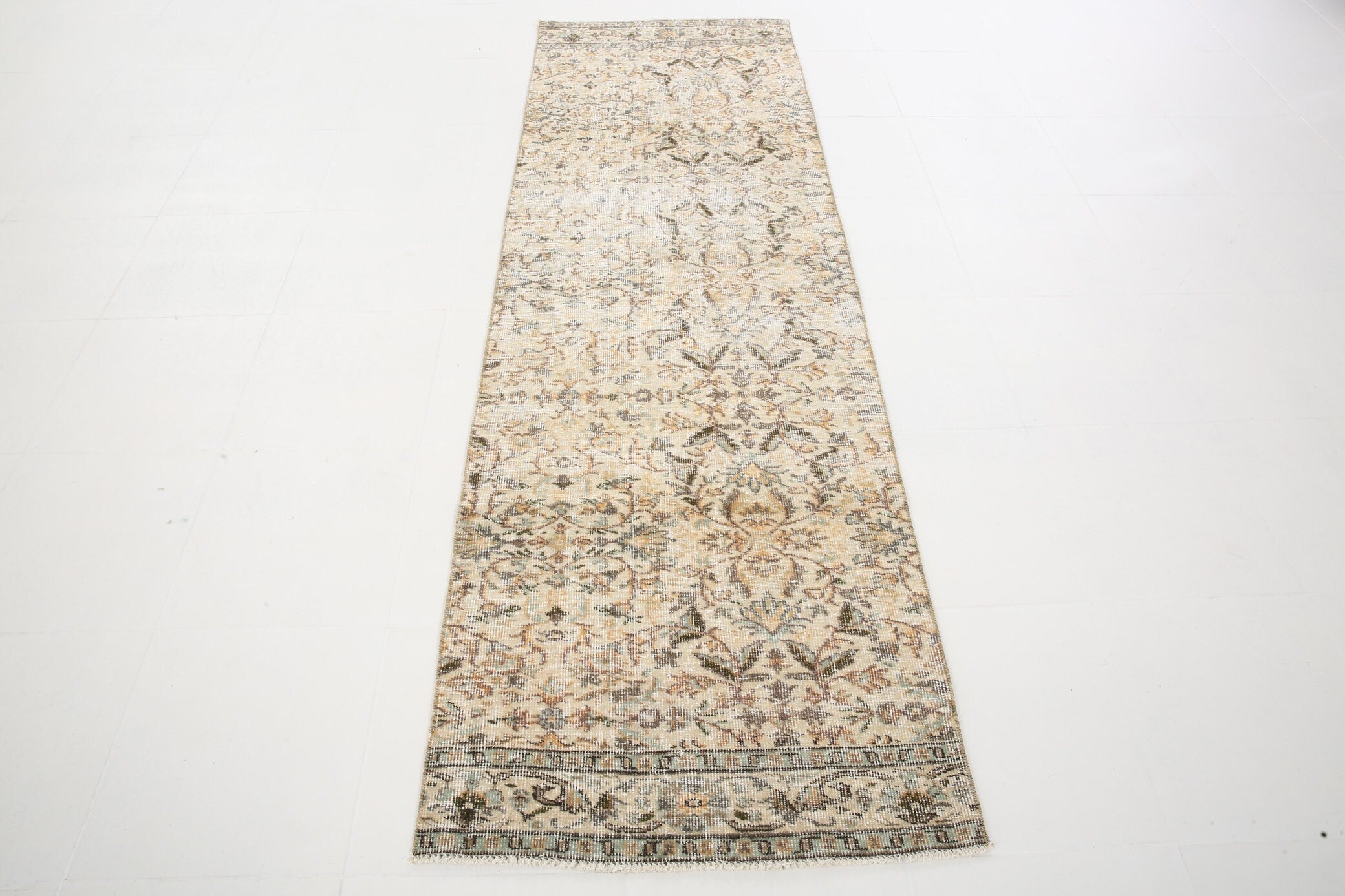 Vintage Runner Rug 2'9" x 8'8" ft