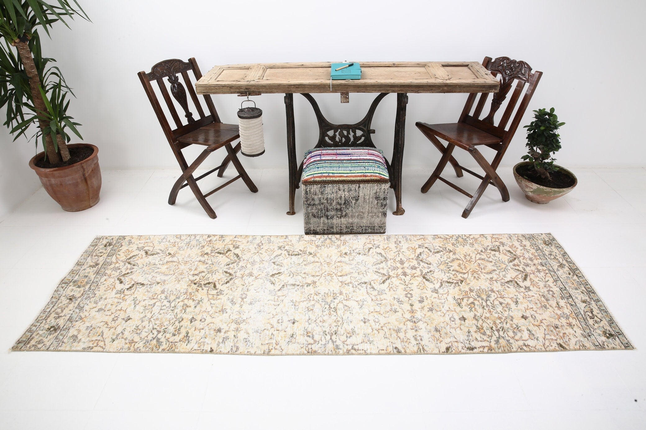 Vintage Runner Rug 2'9" x 8'8" ft